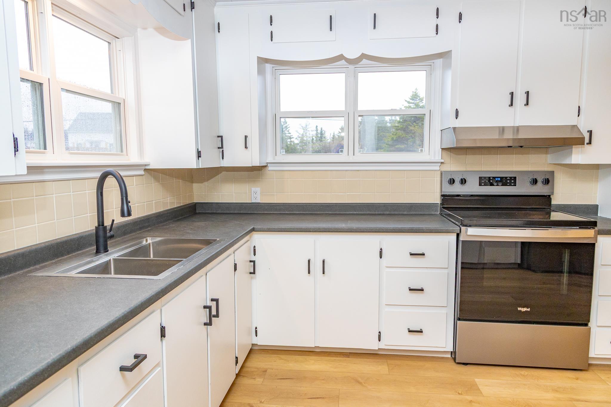 $449,000.00: 89 Stoney Island Road, North East Point