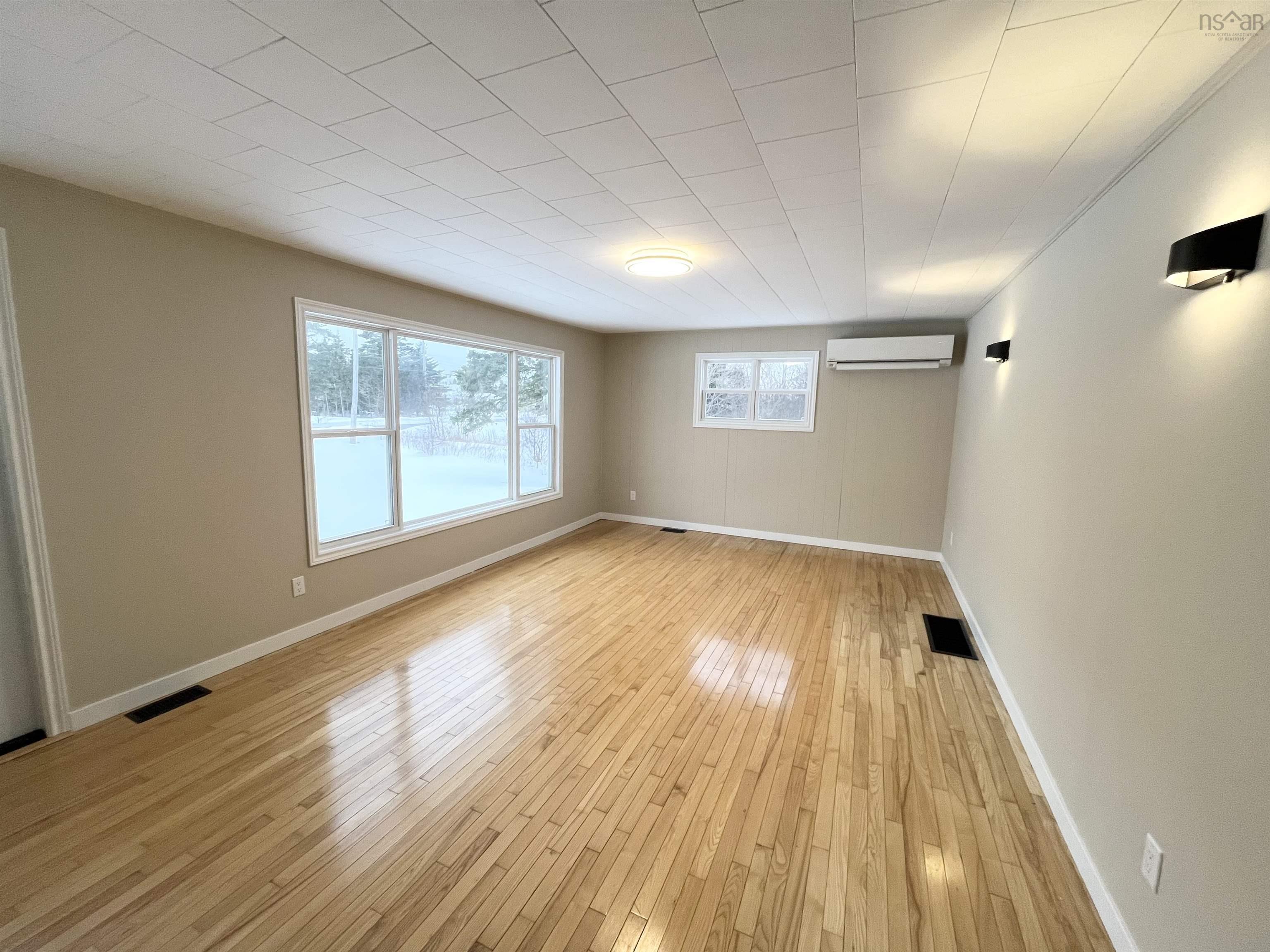 $499,000.00: 89 Stoney Island Road, North East Point