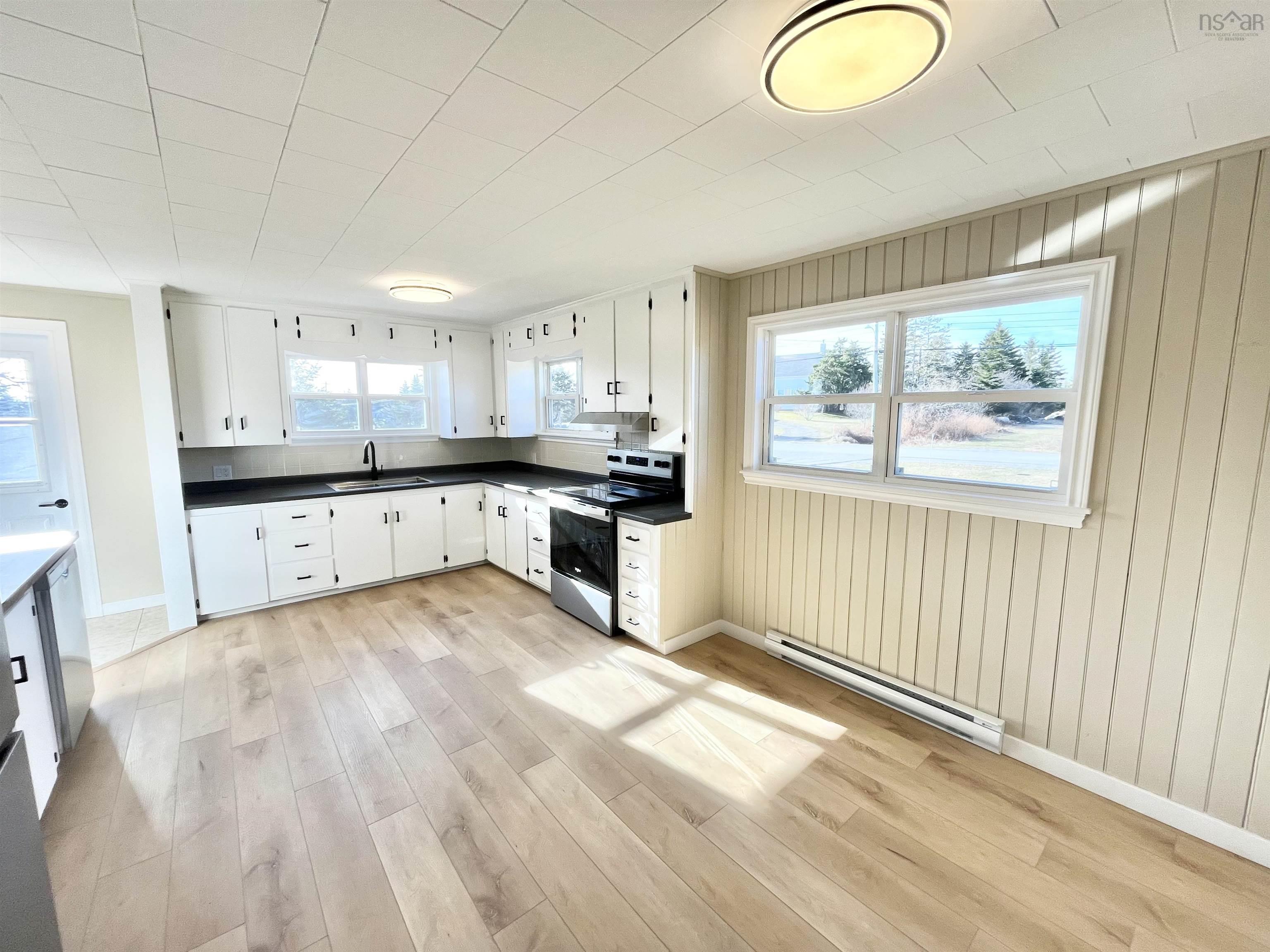 $449,000.00: 89 Stoney Island Road, North East Point