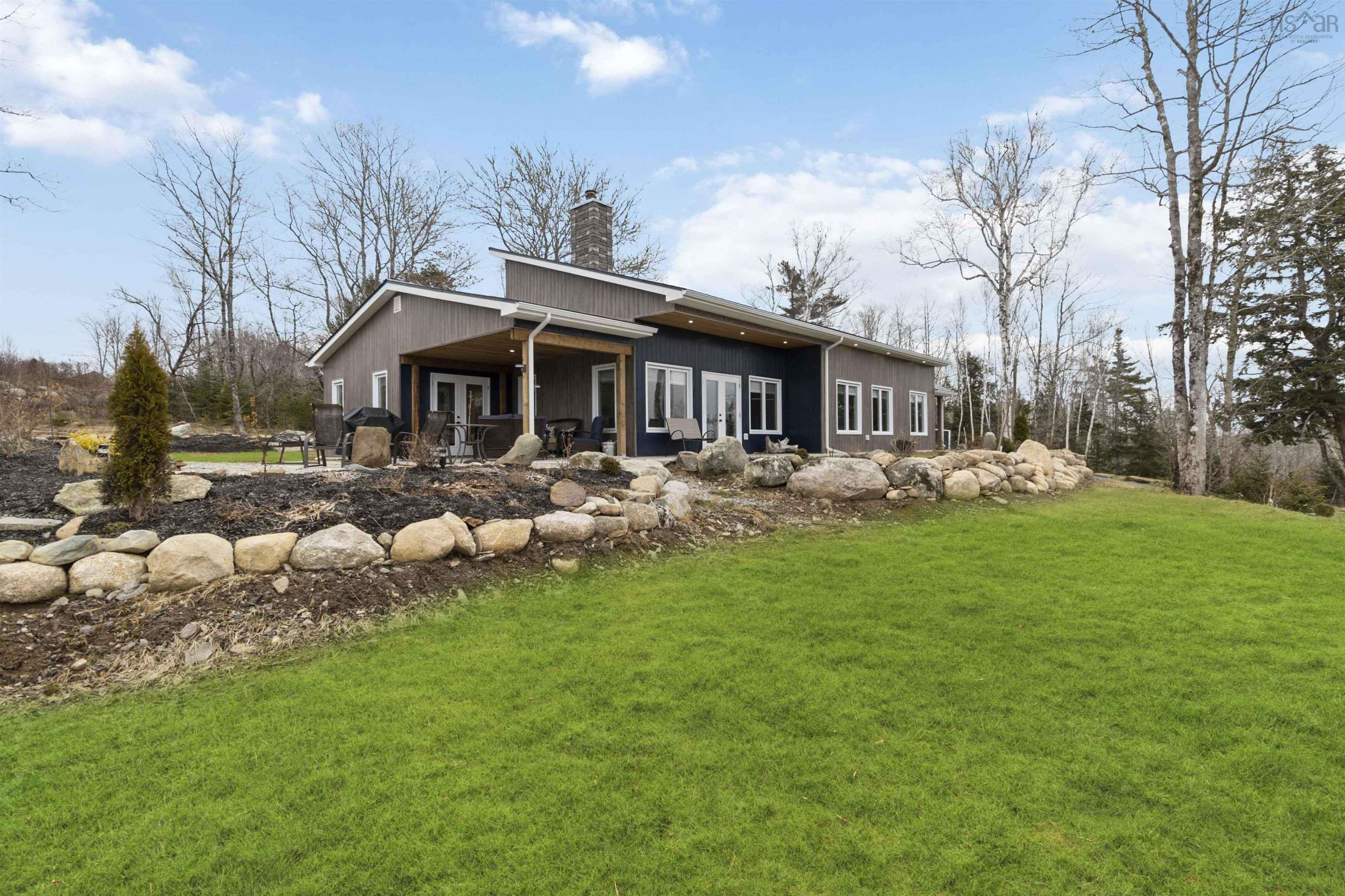 $724,900.00: 45 River Mill Terrace, Conquerall Mills