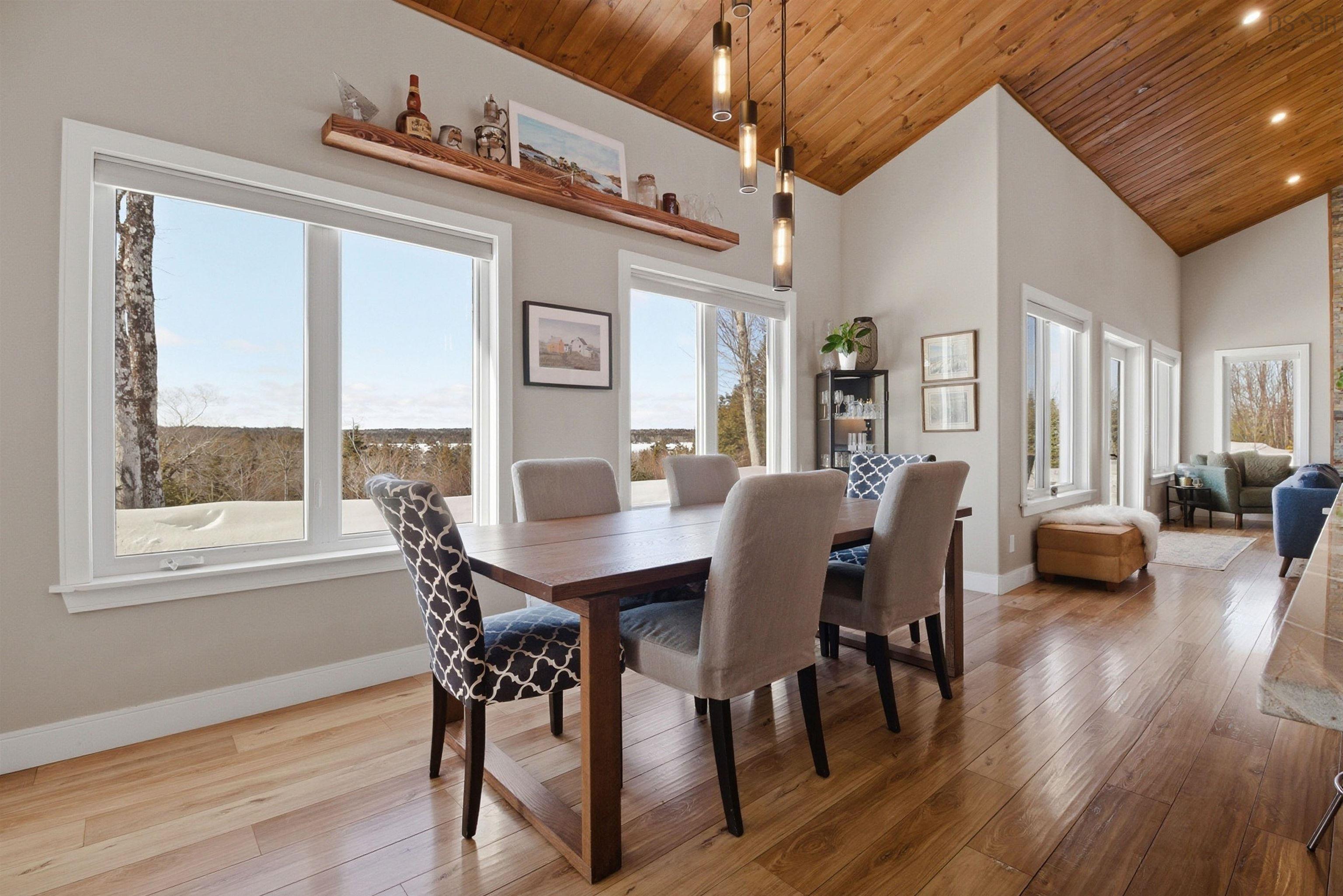 $724,900.00: 45 River Mill Terrace, Conquerall Mills