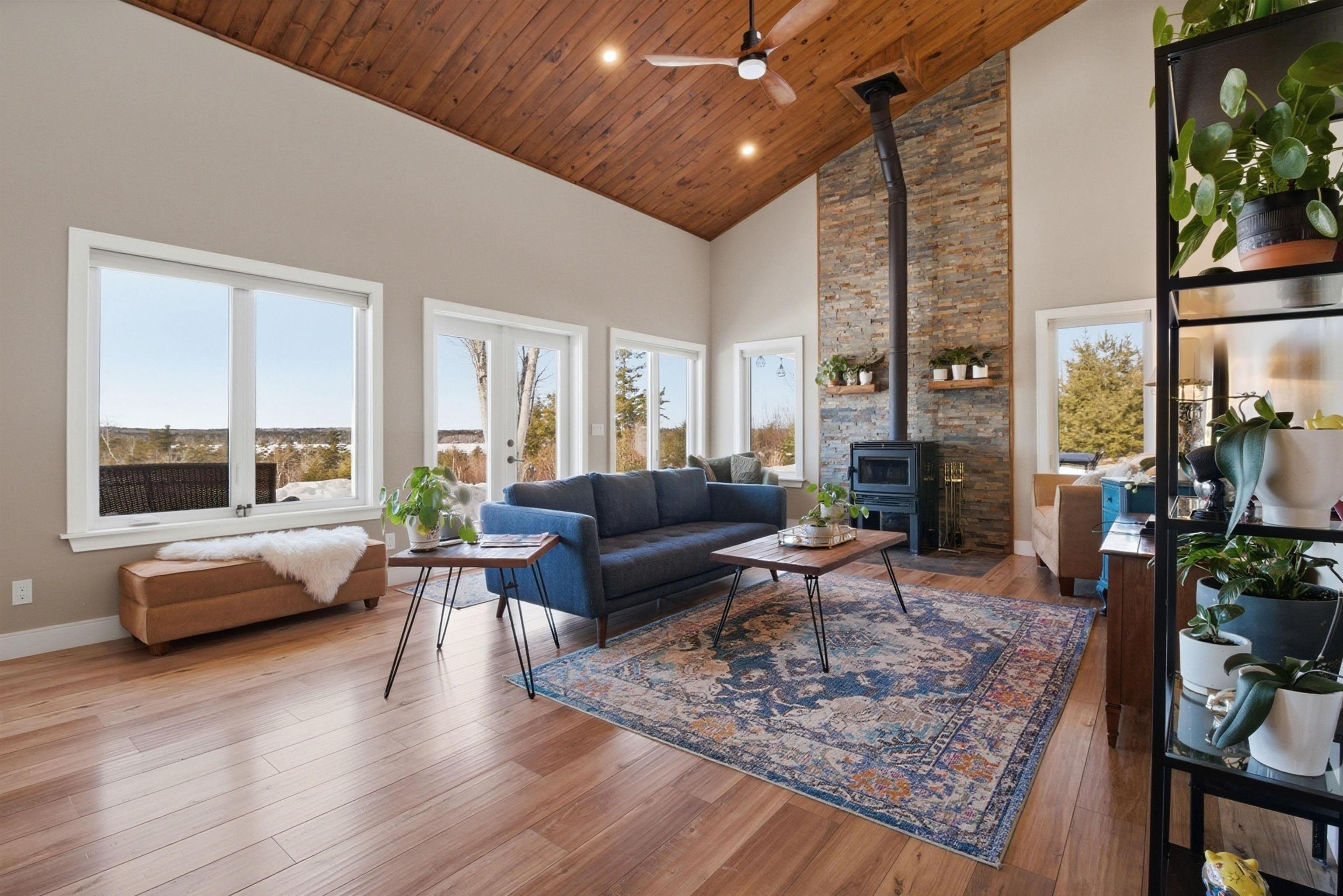 $724,900.00: 45 River Mill Terrace, Conquerall Mills