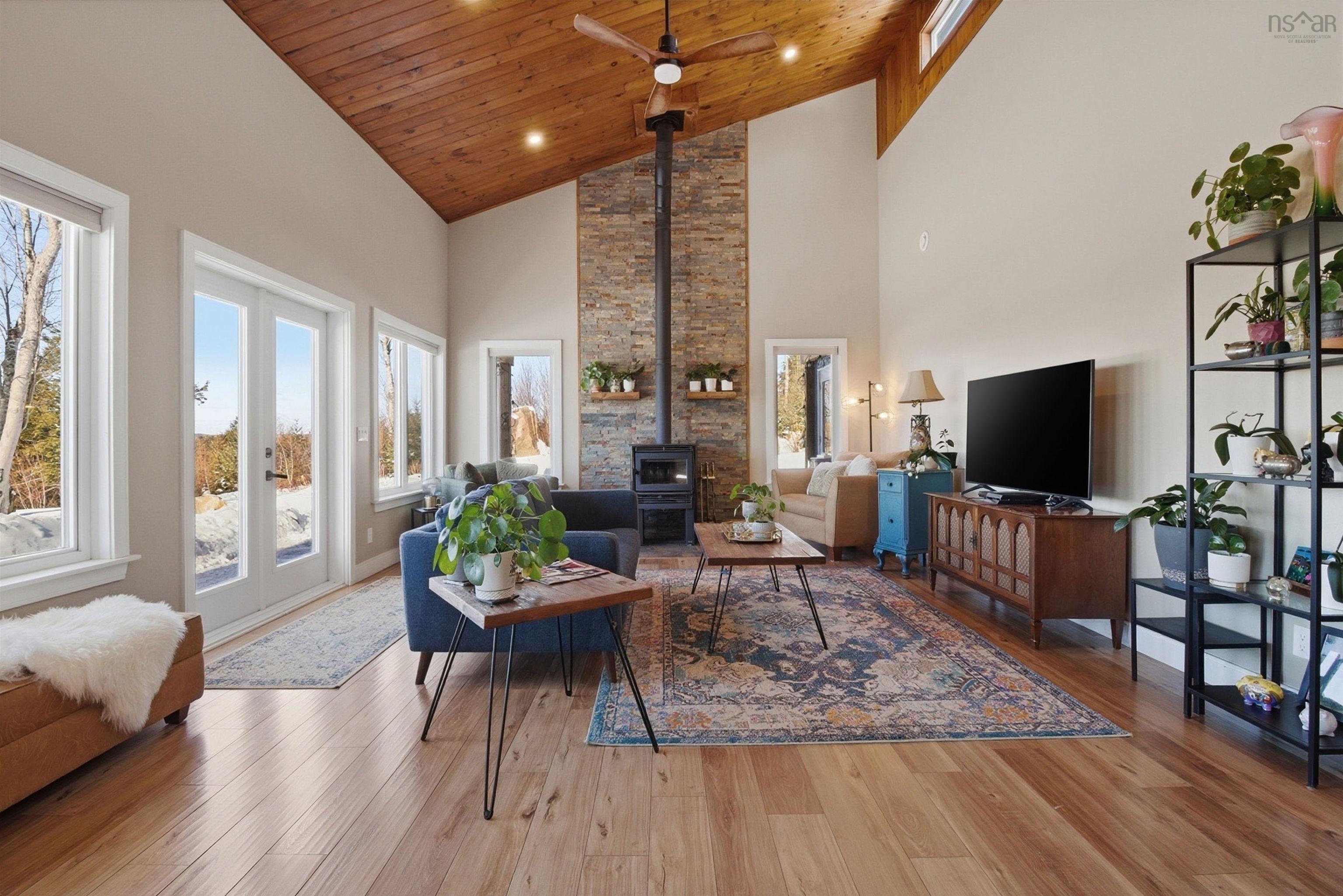 $724,900.00: 45 River Mill Terrace, Conquerall Mills