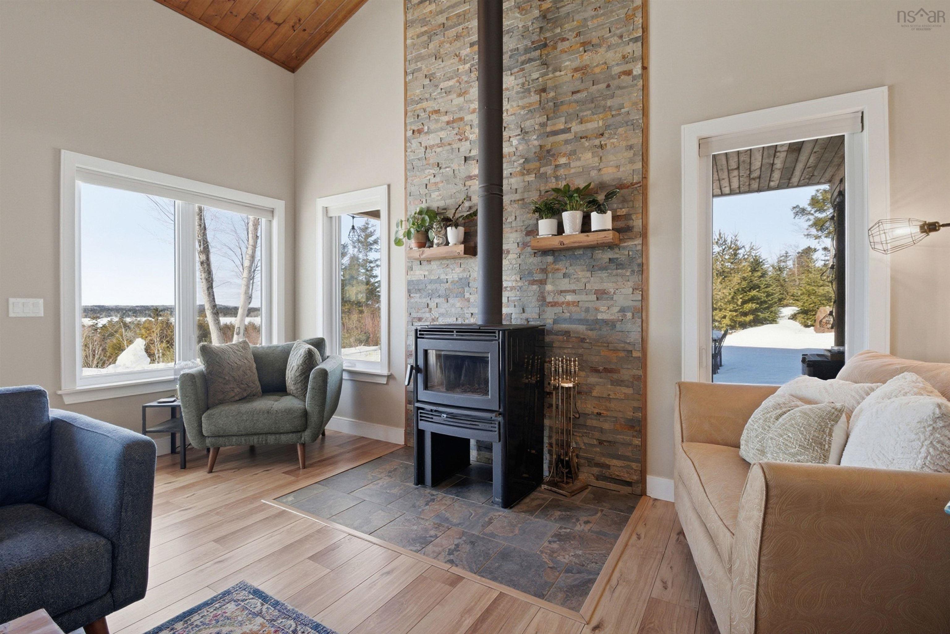 $724,900.00: 45 River Mill Terrace, Conquerall Mills