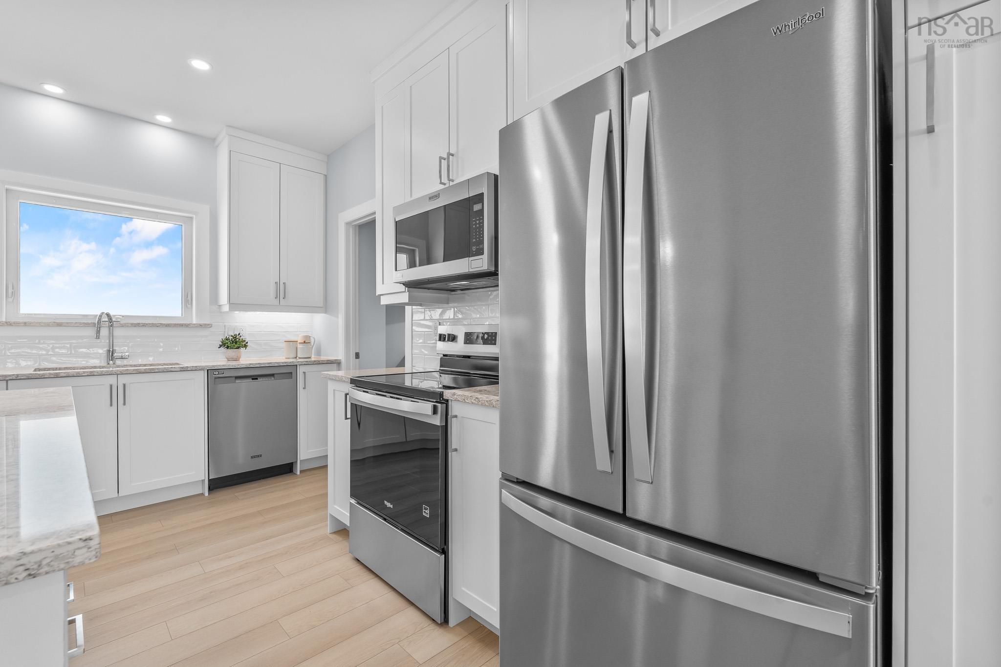 $524,900.00: 11297 Highway 2, Masstown