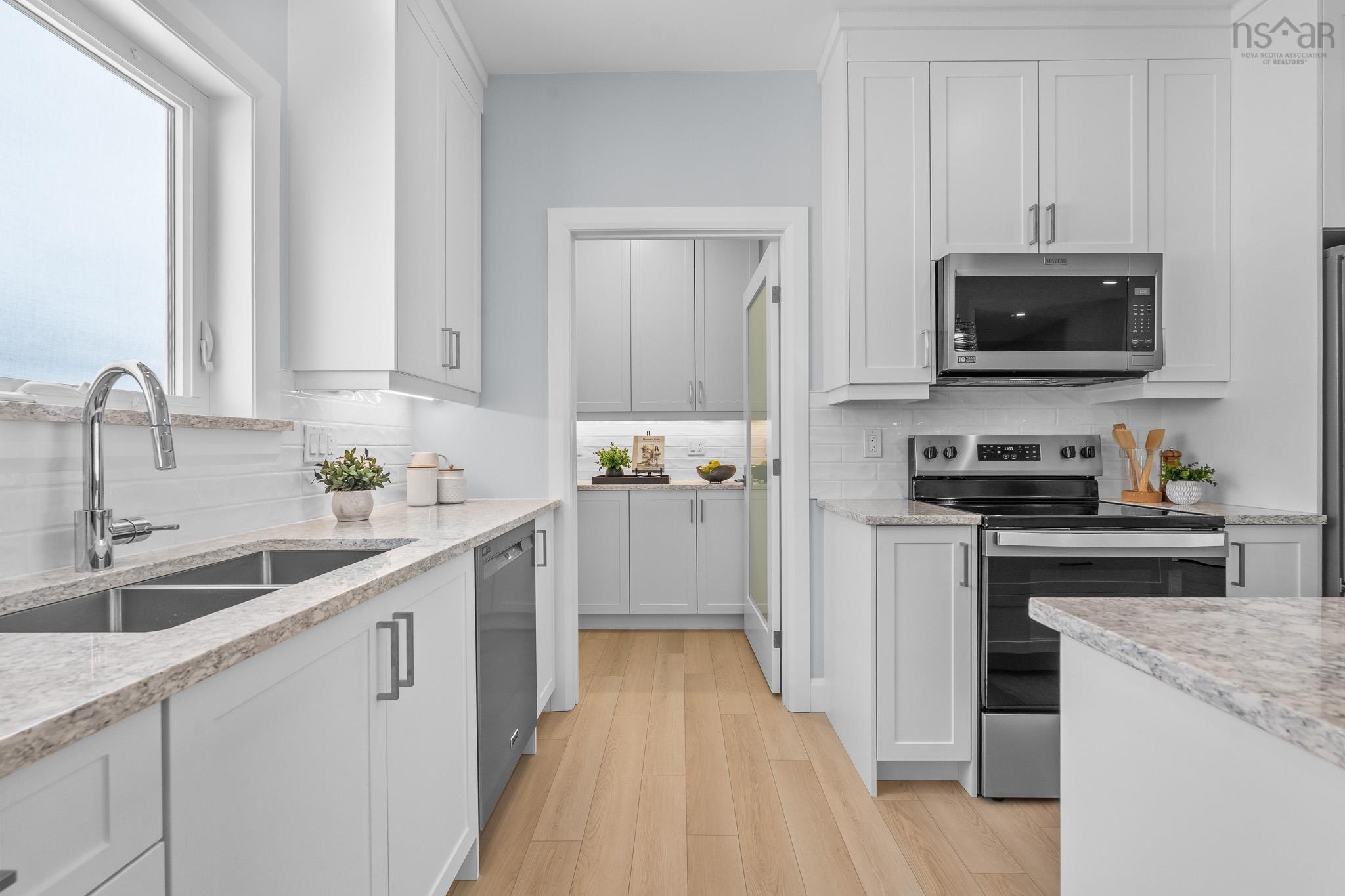 $524,900.00: 11297 Highway 2, Masstown