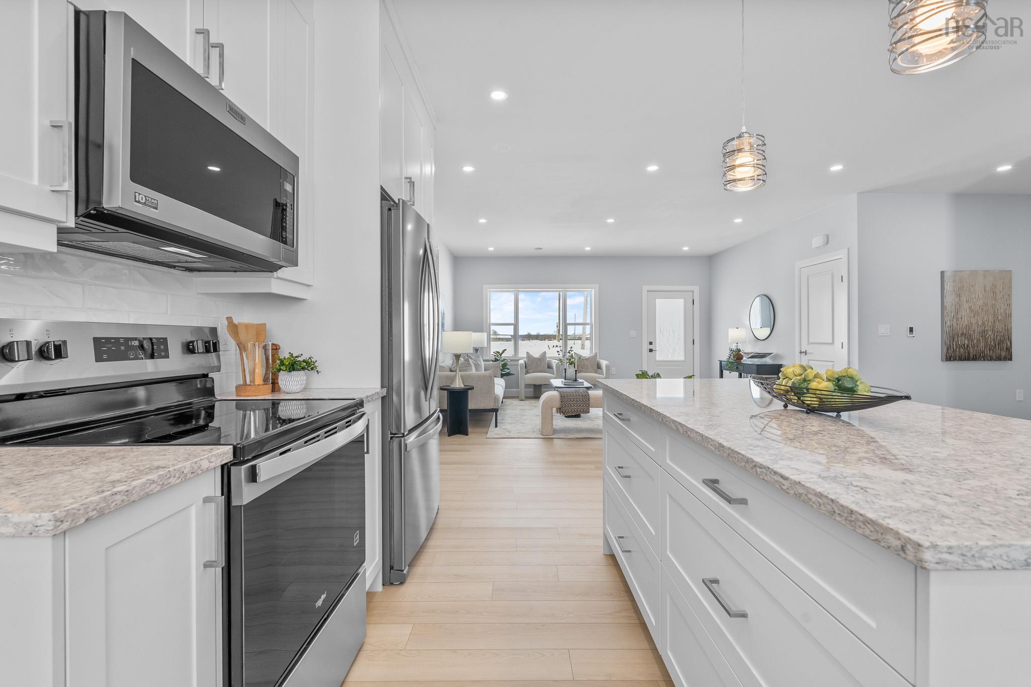 $524,900.00: 11297 Highway 2, Masstown