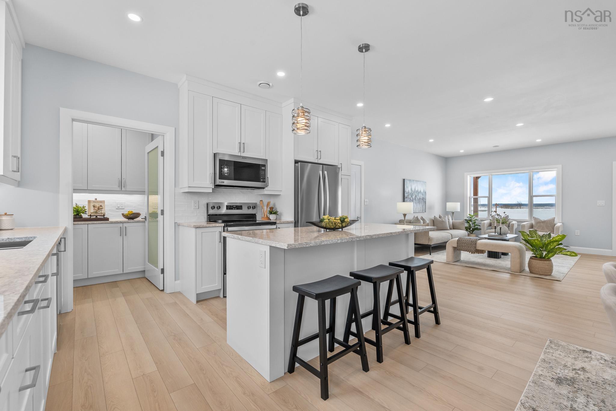 $524,900.00: 11297 Highway 2, Masstown