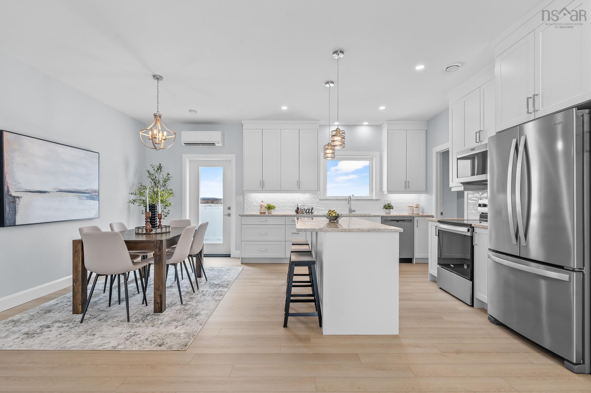 $524,900.00: 11297 Highway 2, Masstown