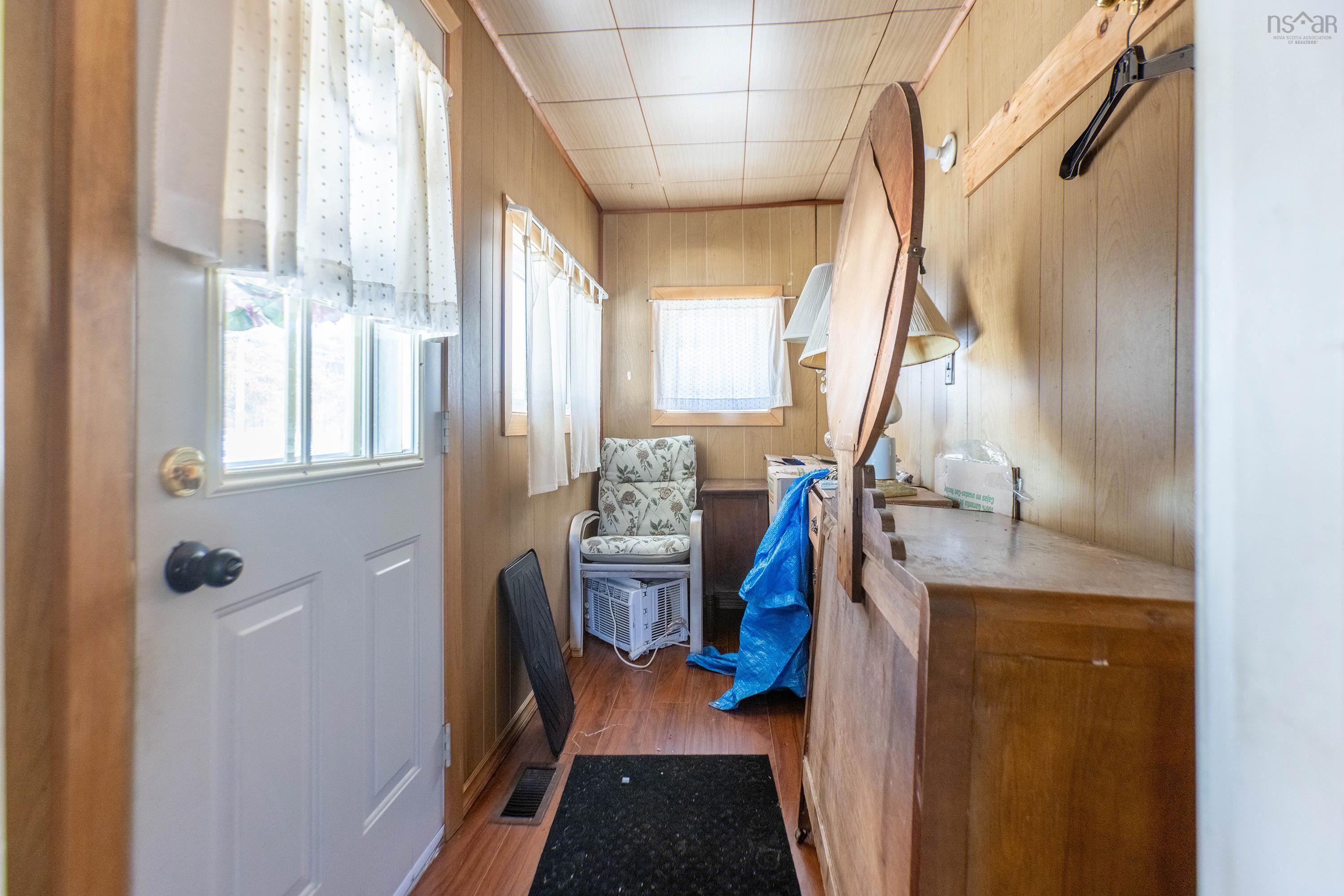 $149,900.00: 135 Pleasant Street E, Amherst