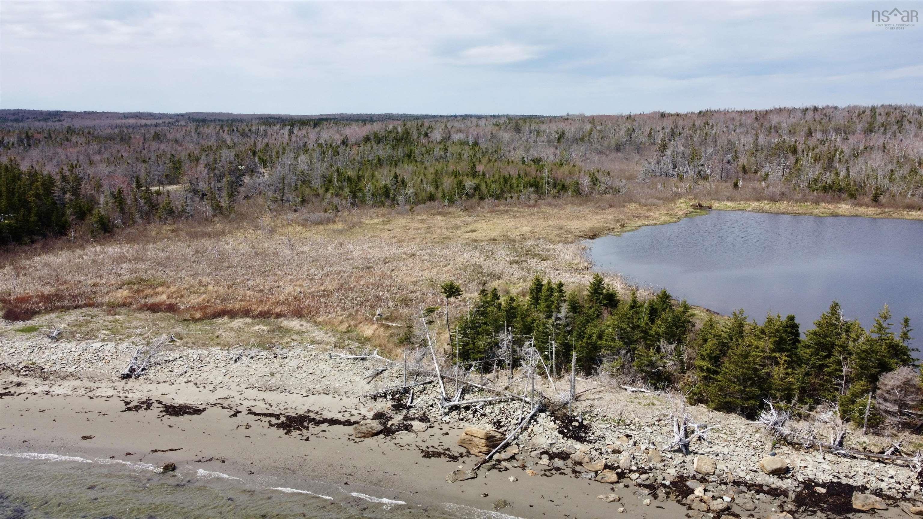 $79,900.00: 255 Highway, Round Island