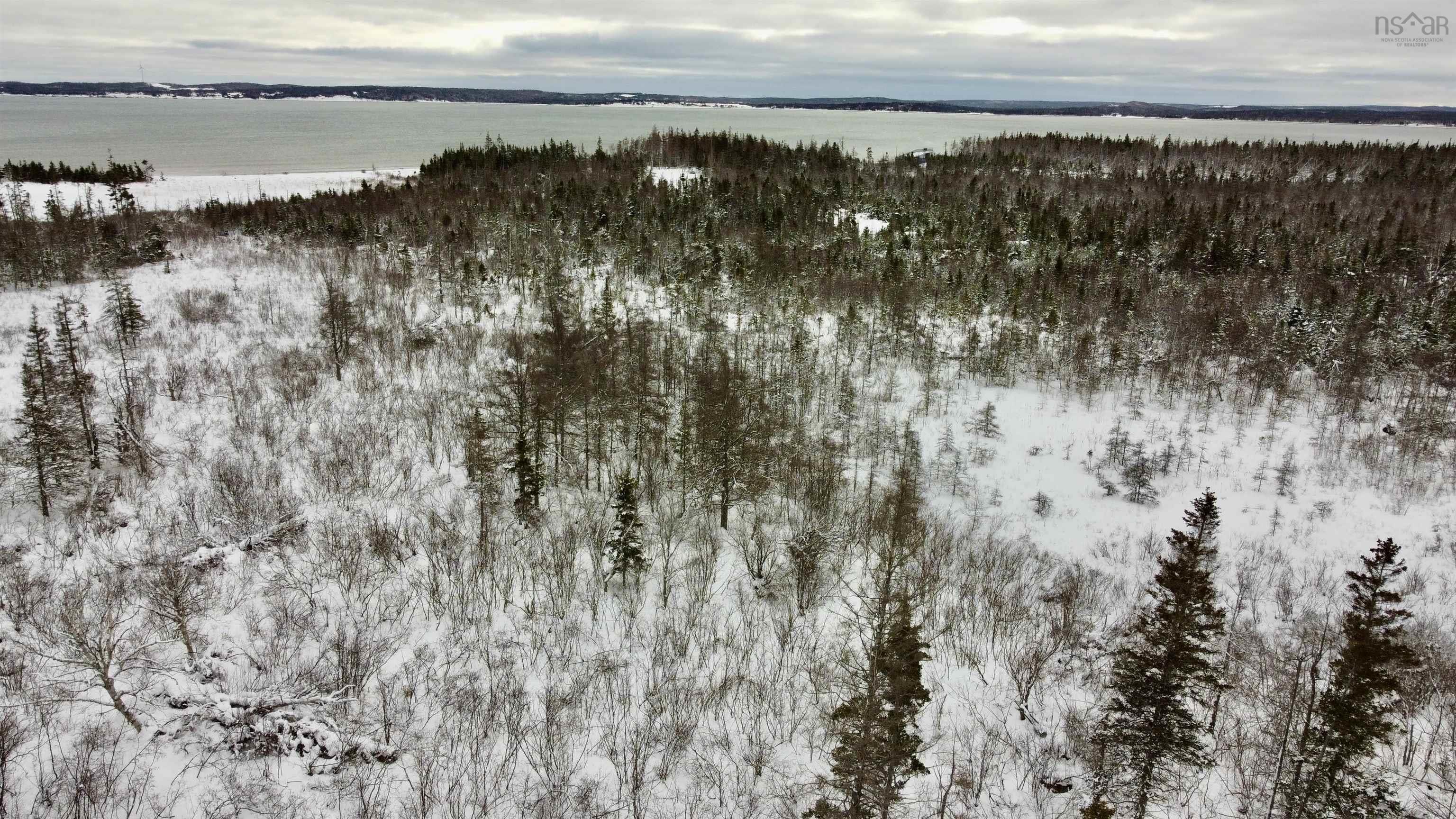 $79,900.00: 255 Highway, Round Island