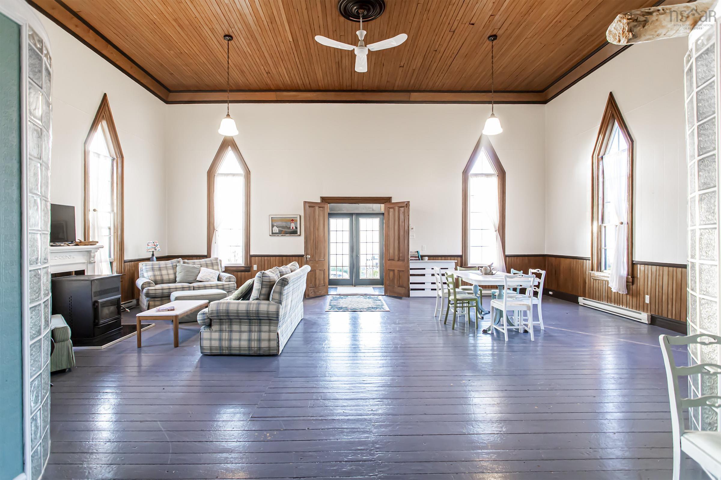 $399,000.00: 12352 Shore Road, Port George