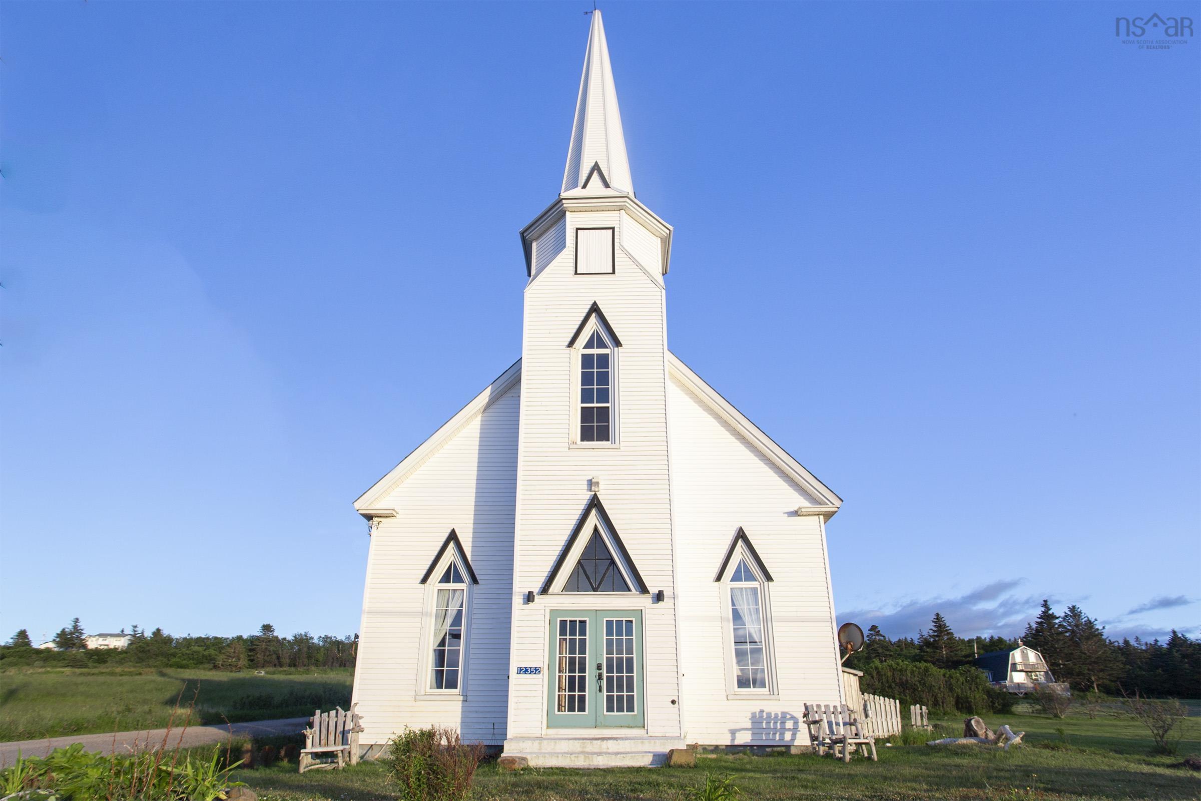 $399,000.00: 12352 Shore Road, Port George