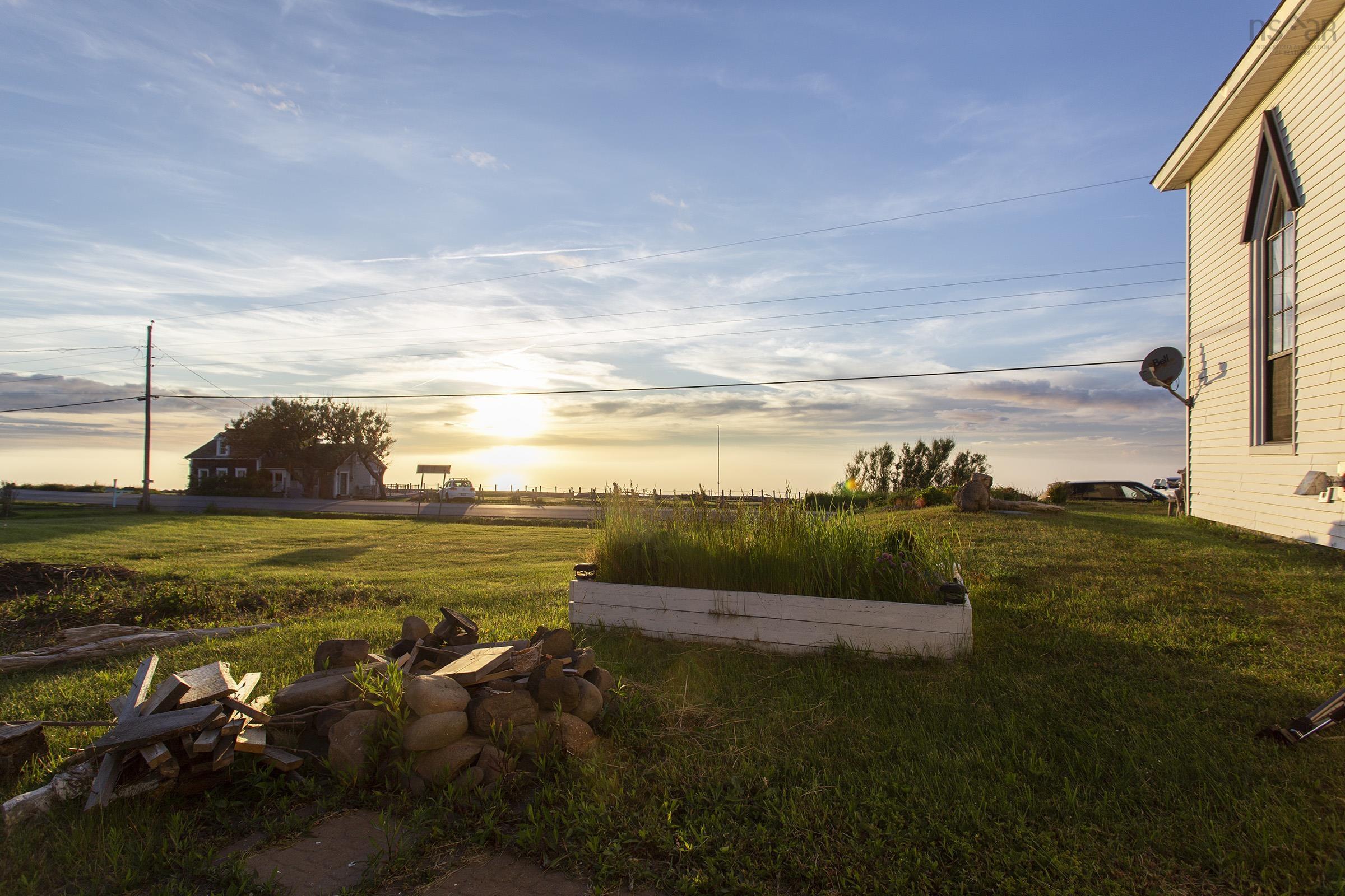 $399,000.00: 12352 Shore Road, Port George