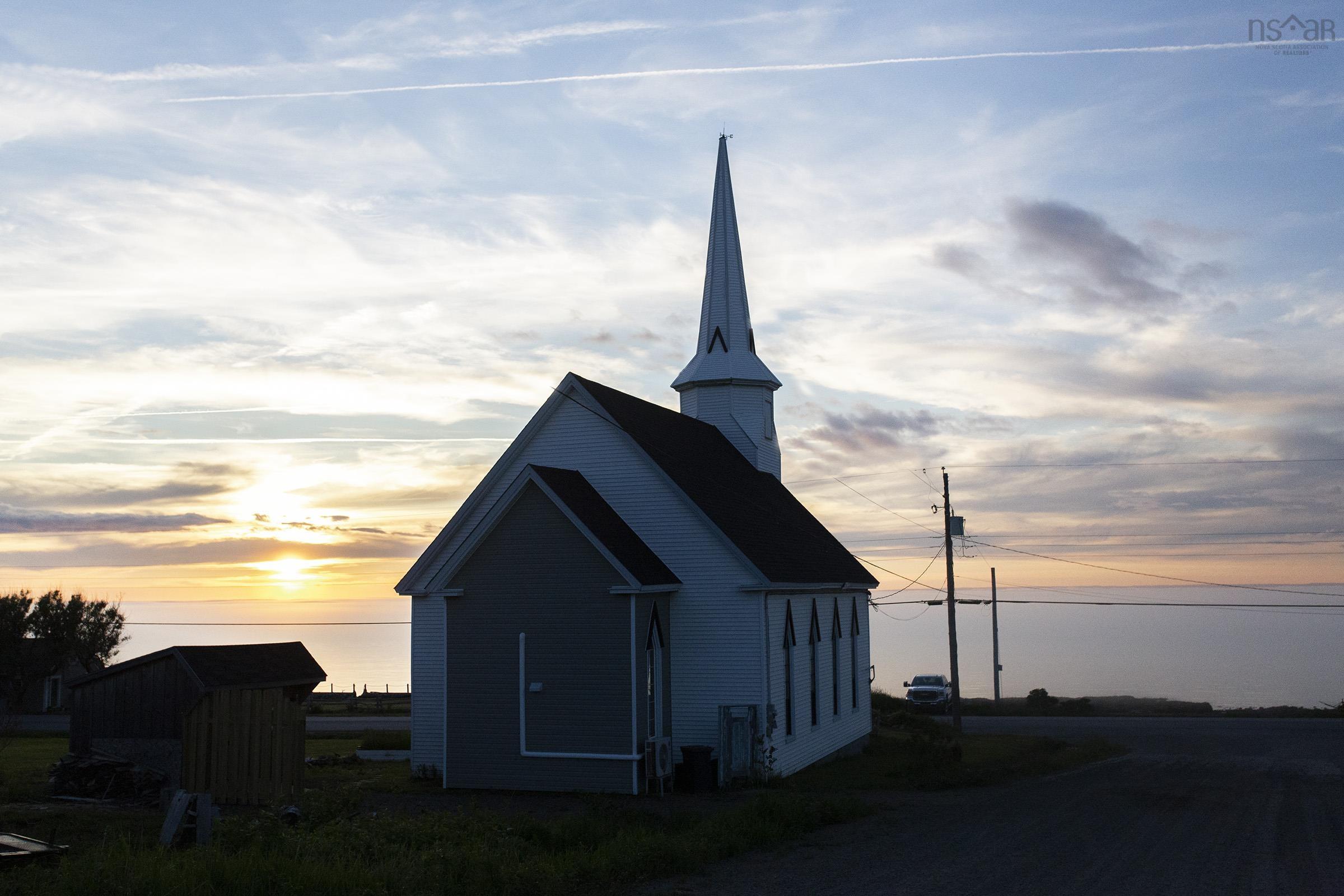 $399,000.00: 12352 Shore Road, Port George