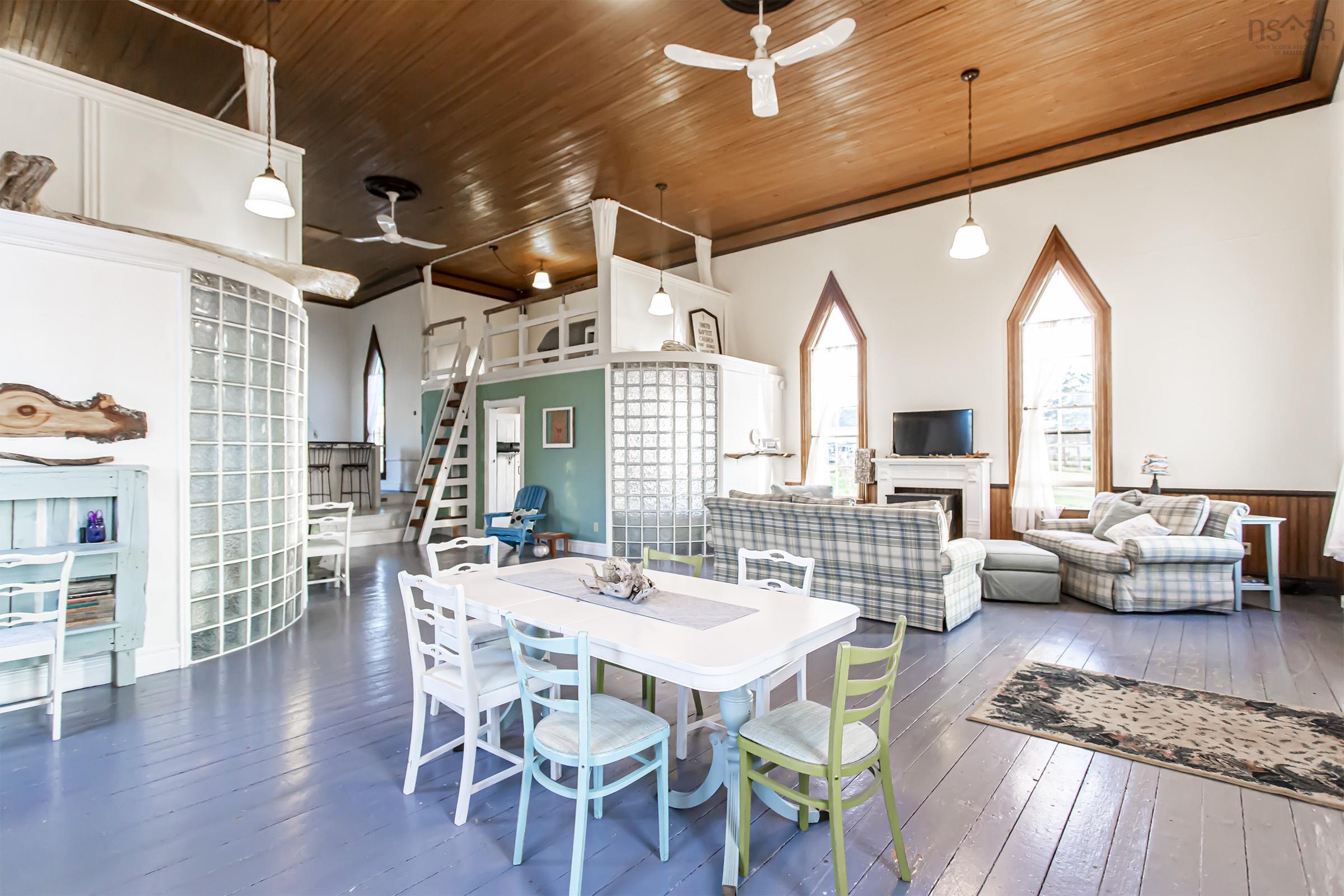 $399,000.00: 12352 Shore Road, Port George