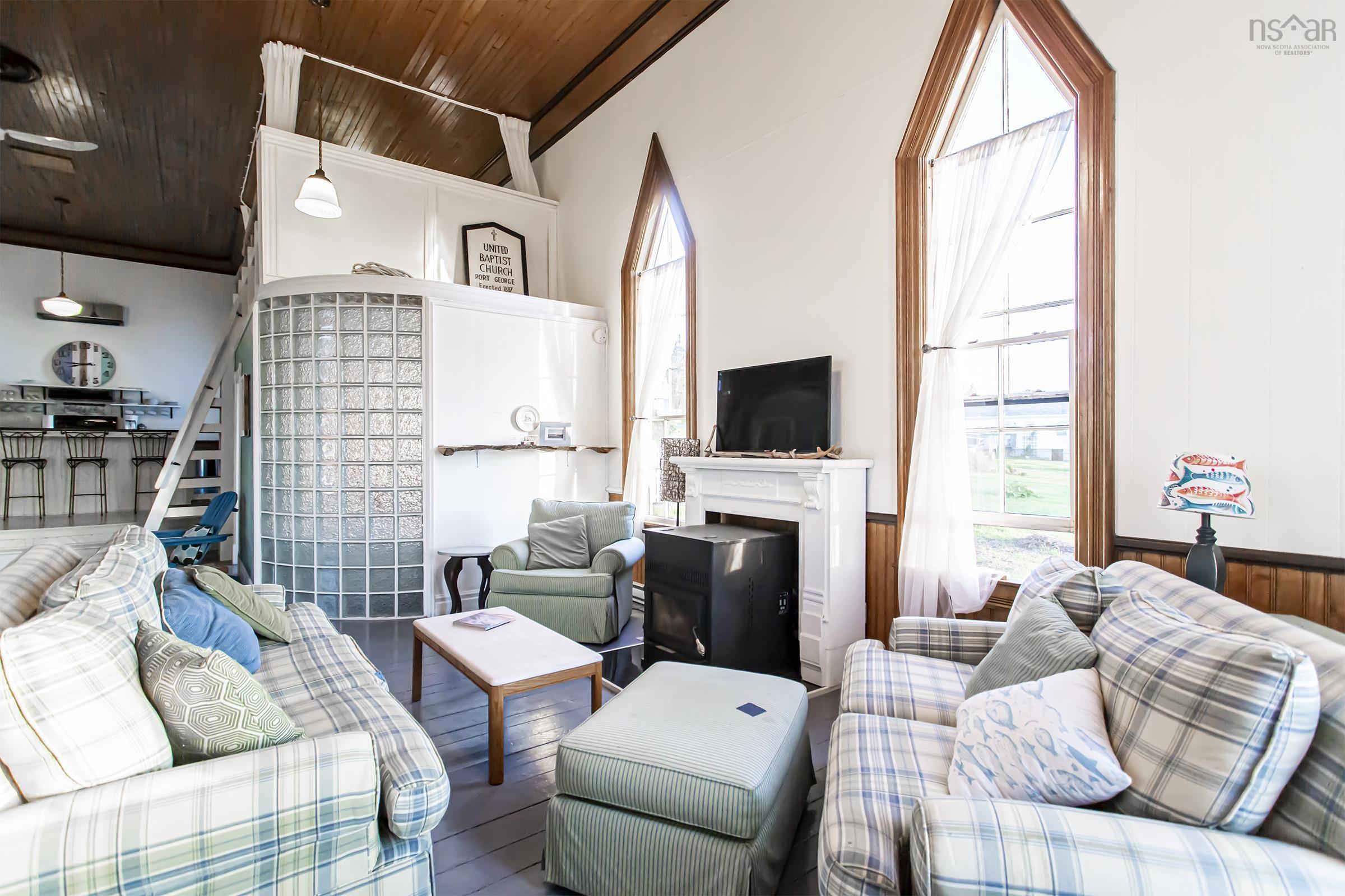 $399,000.00: 12352 Shore Road, Port George