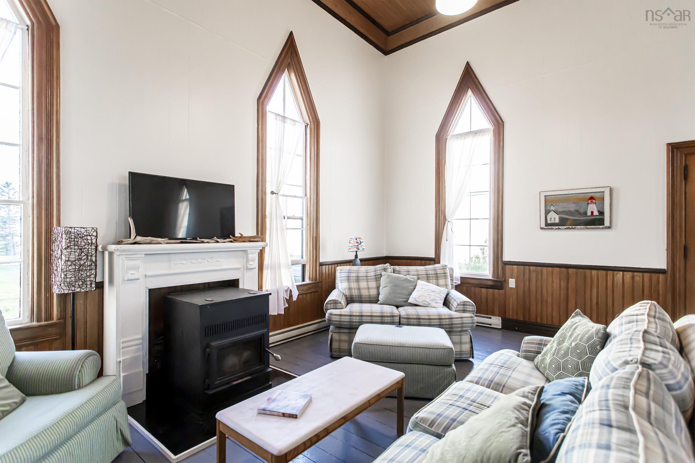 $399,000.00: 12352 Shore Road, Port George