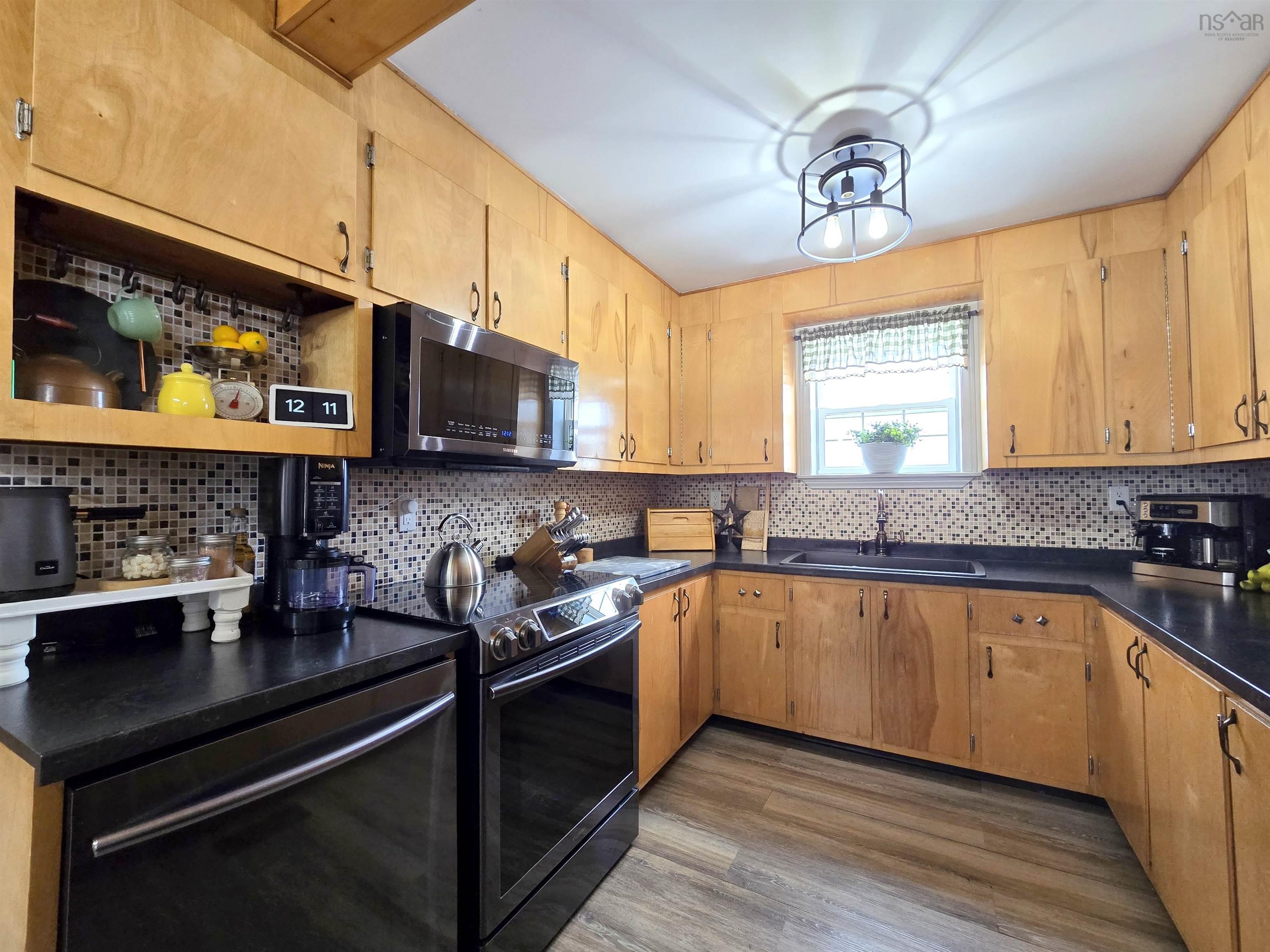 $249,900.00: 2816 Barronsfield Road, River Hebert