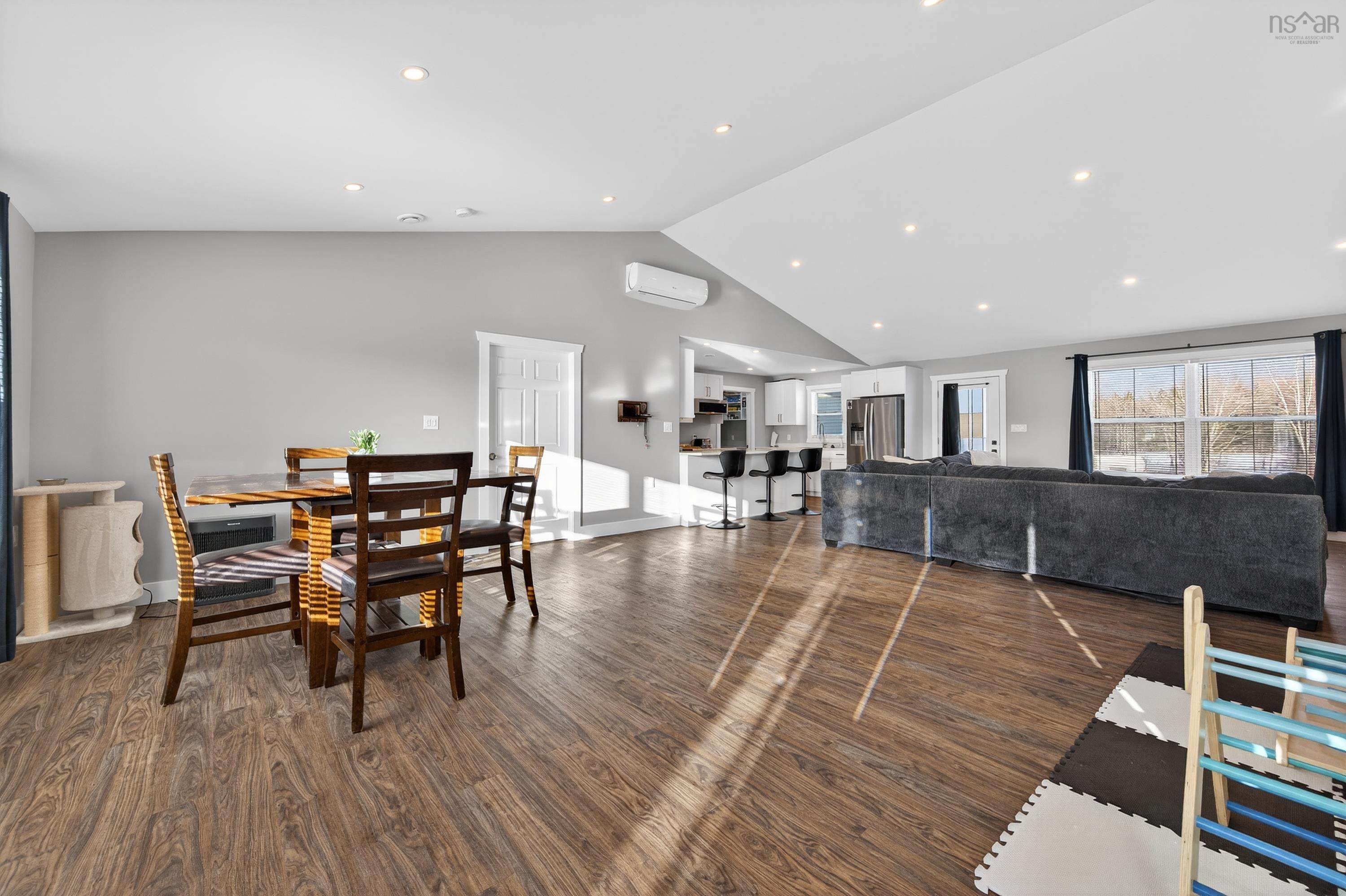 $550,000.00: 73 Michael Street, Sydney