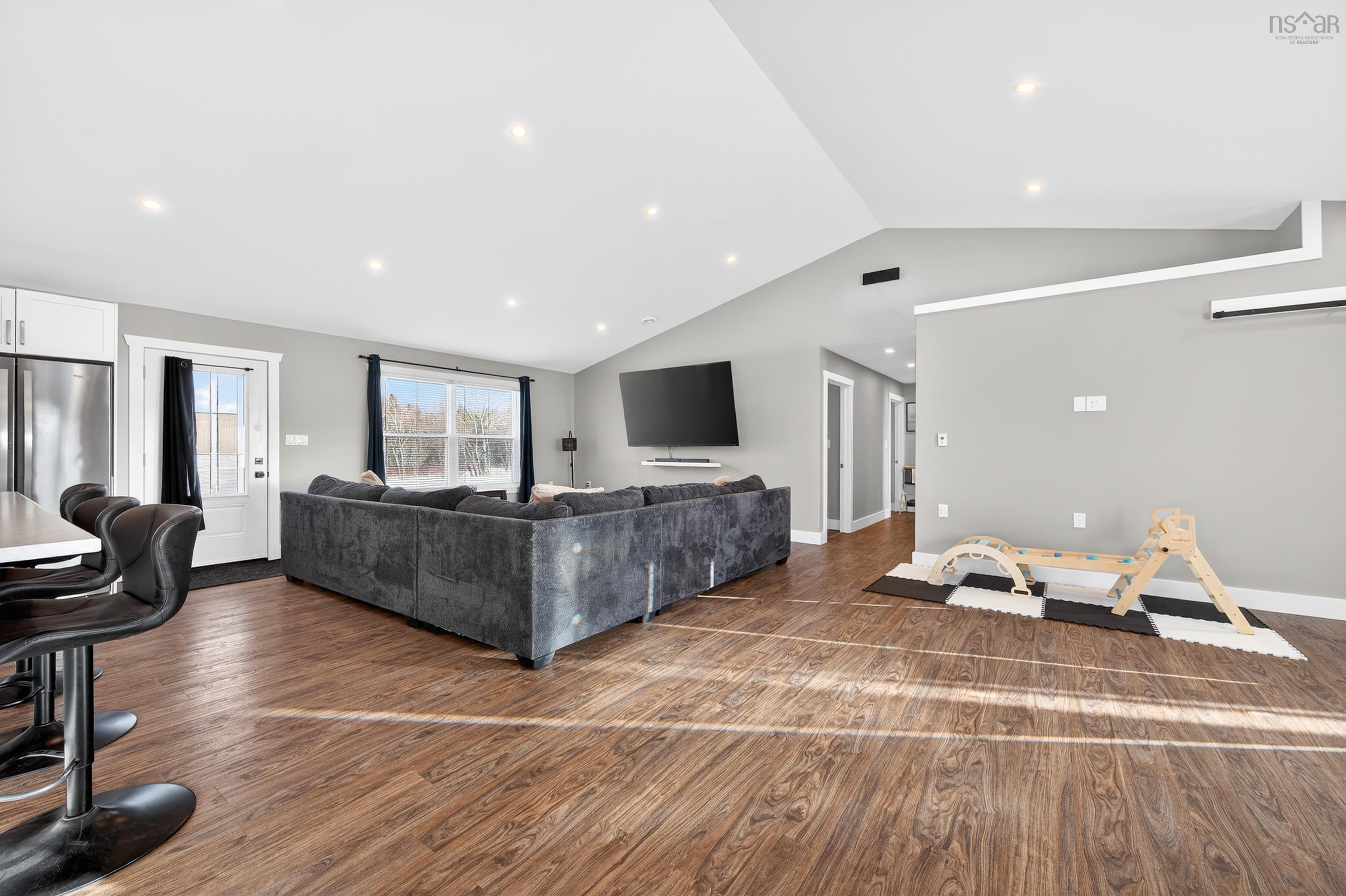 $550,000.00: 73 Michael Street, Sydney