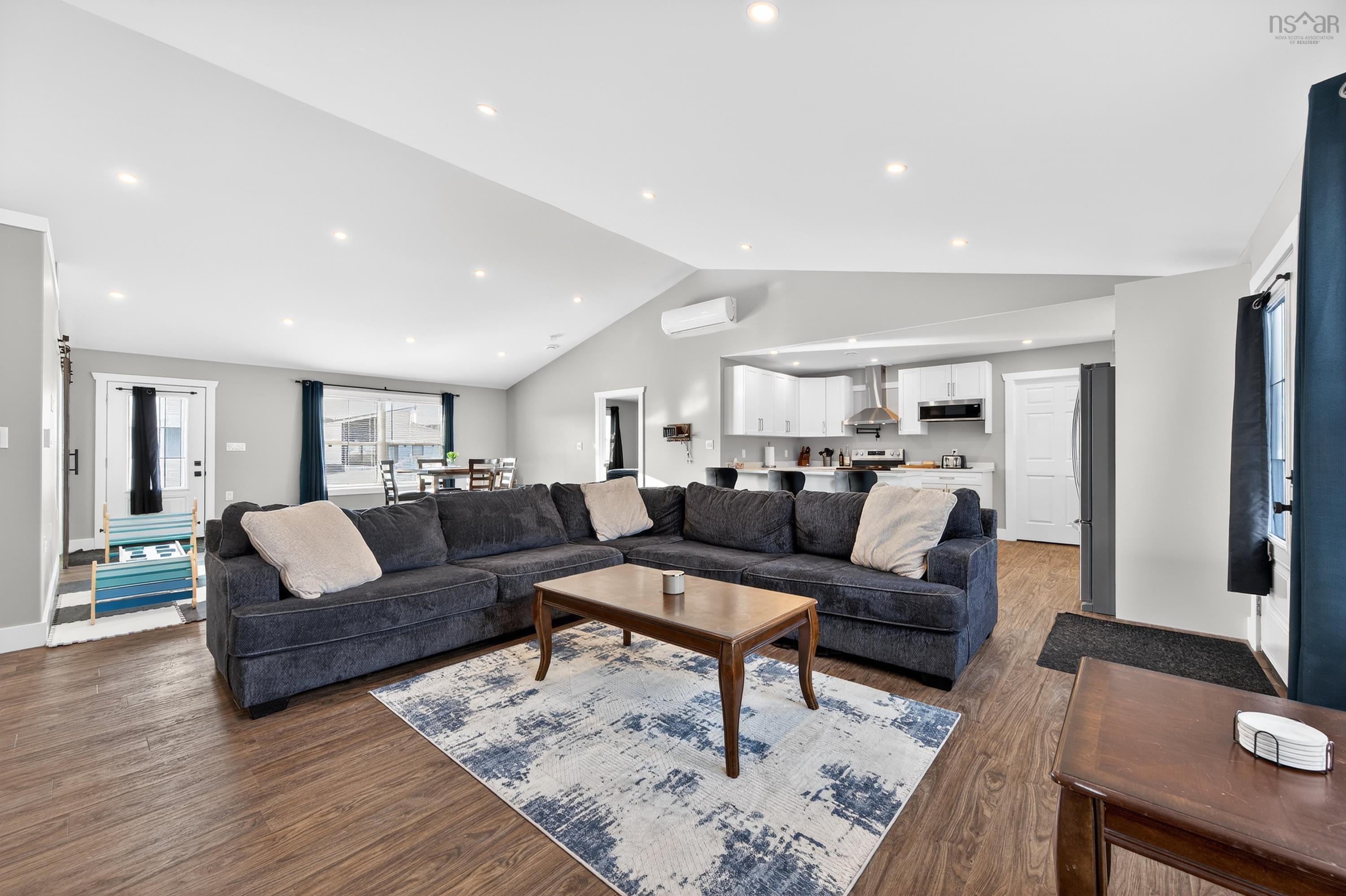 $550,000.00: 73 Michael Street, Sydney