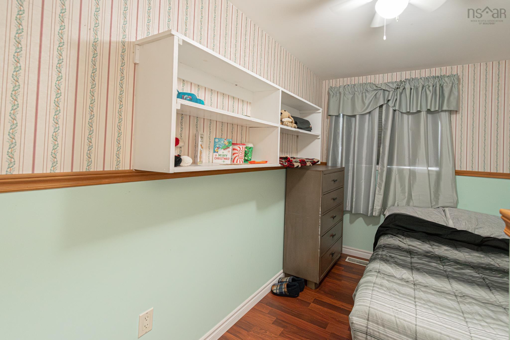 $364,900.00: 9 Terrace Avenue, Stellarton