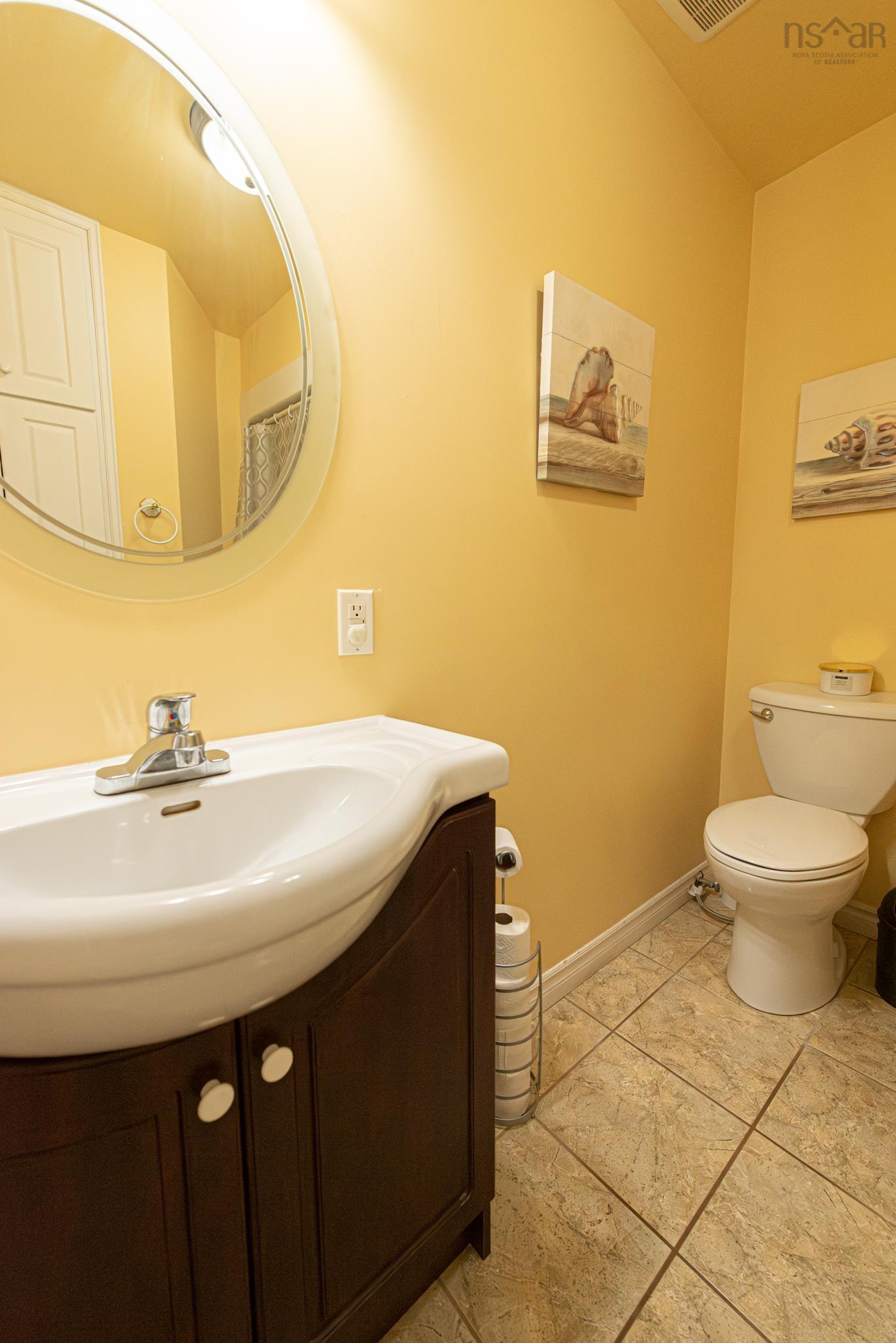 $364,900.00: 9 Terrace Avenue, Stellarton