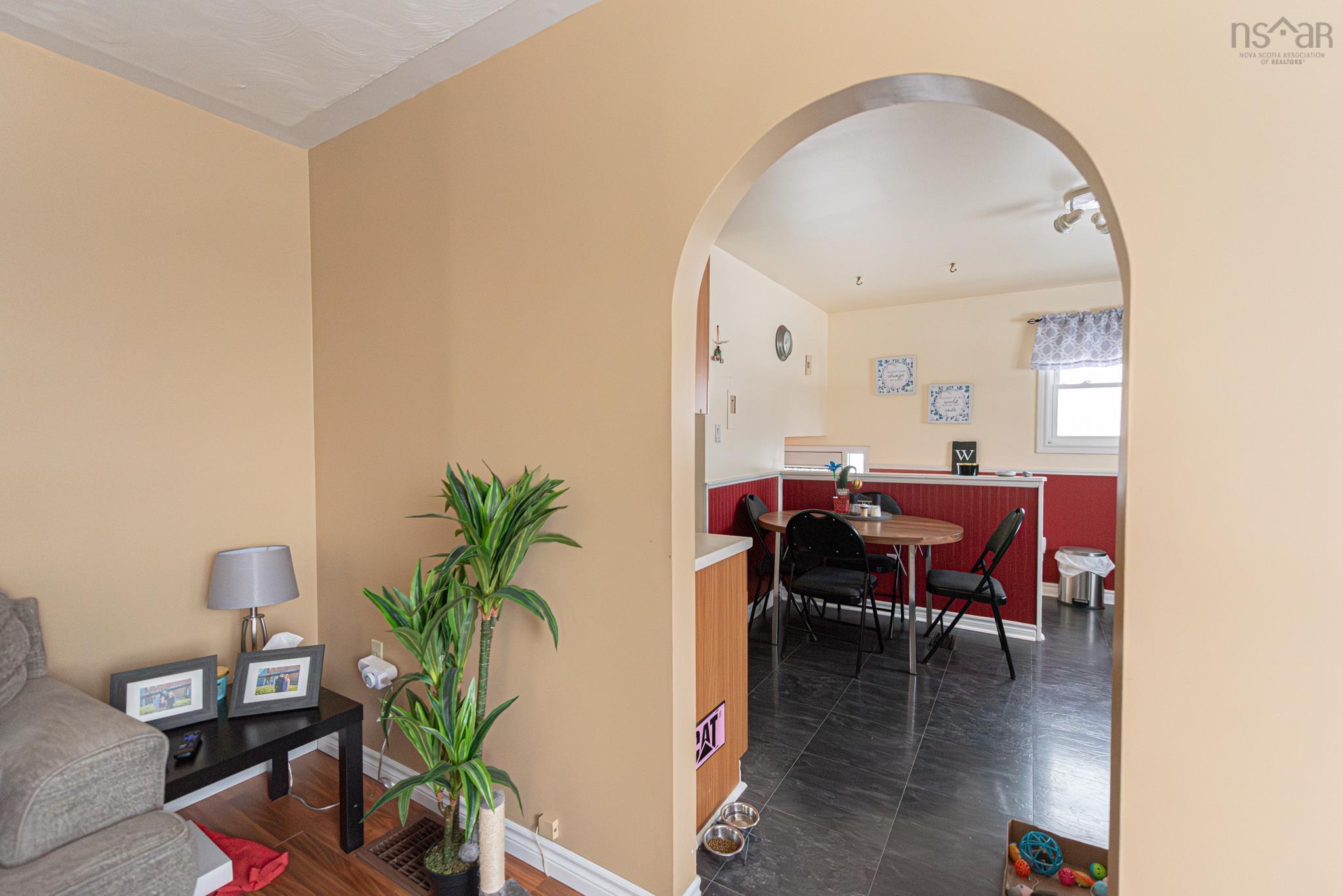 $369,900.00: 9 Terrace Avenue, Stellarton