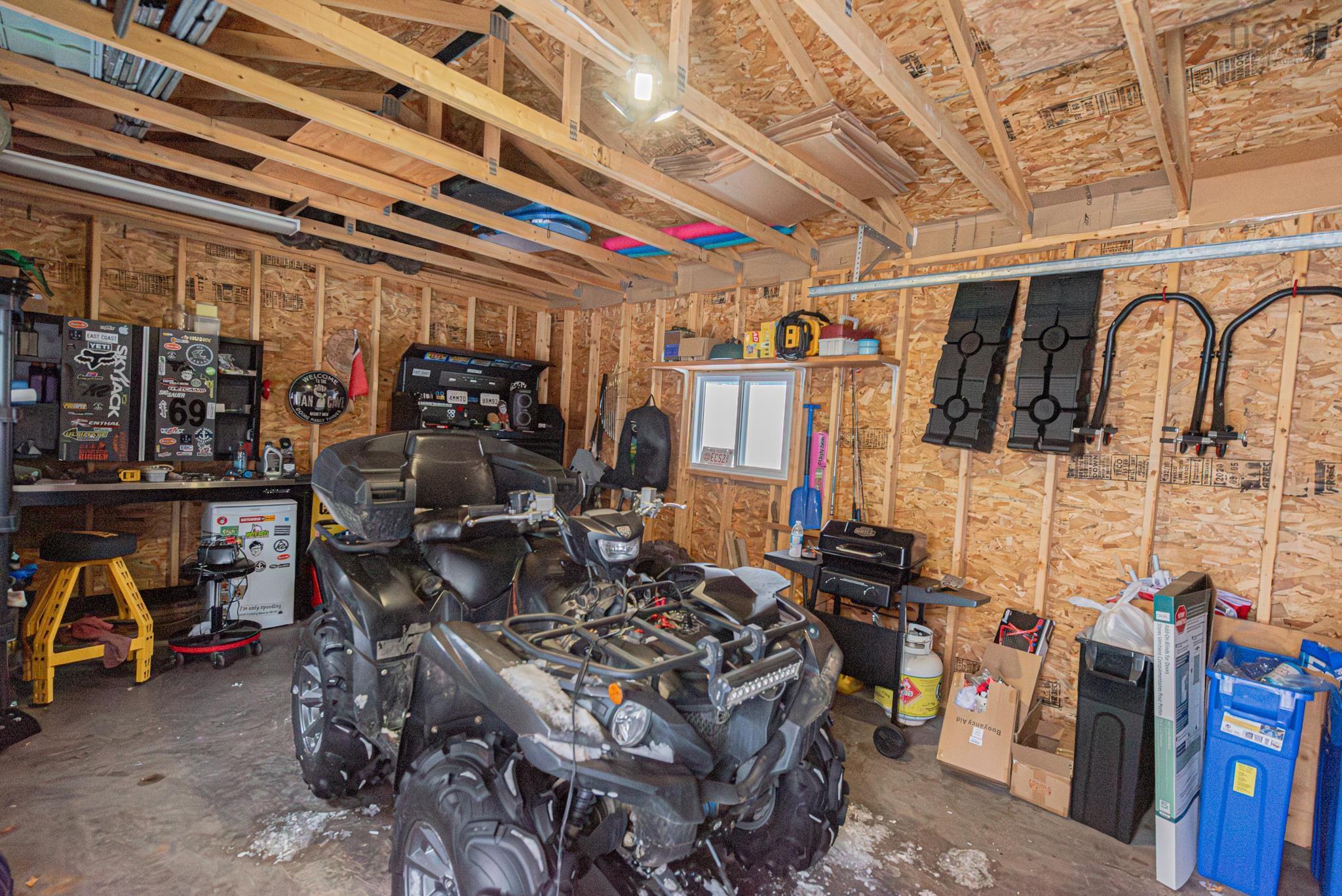 $369,900.00: 9 Terrace Avenue, Stellarton