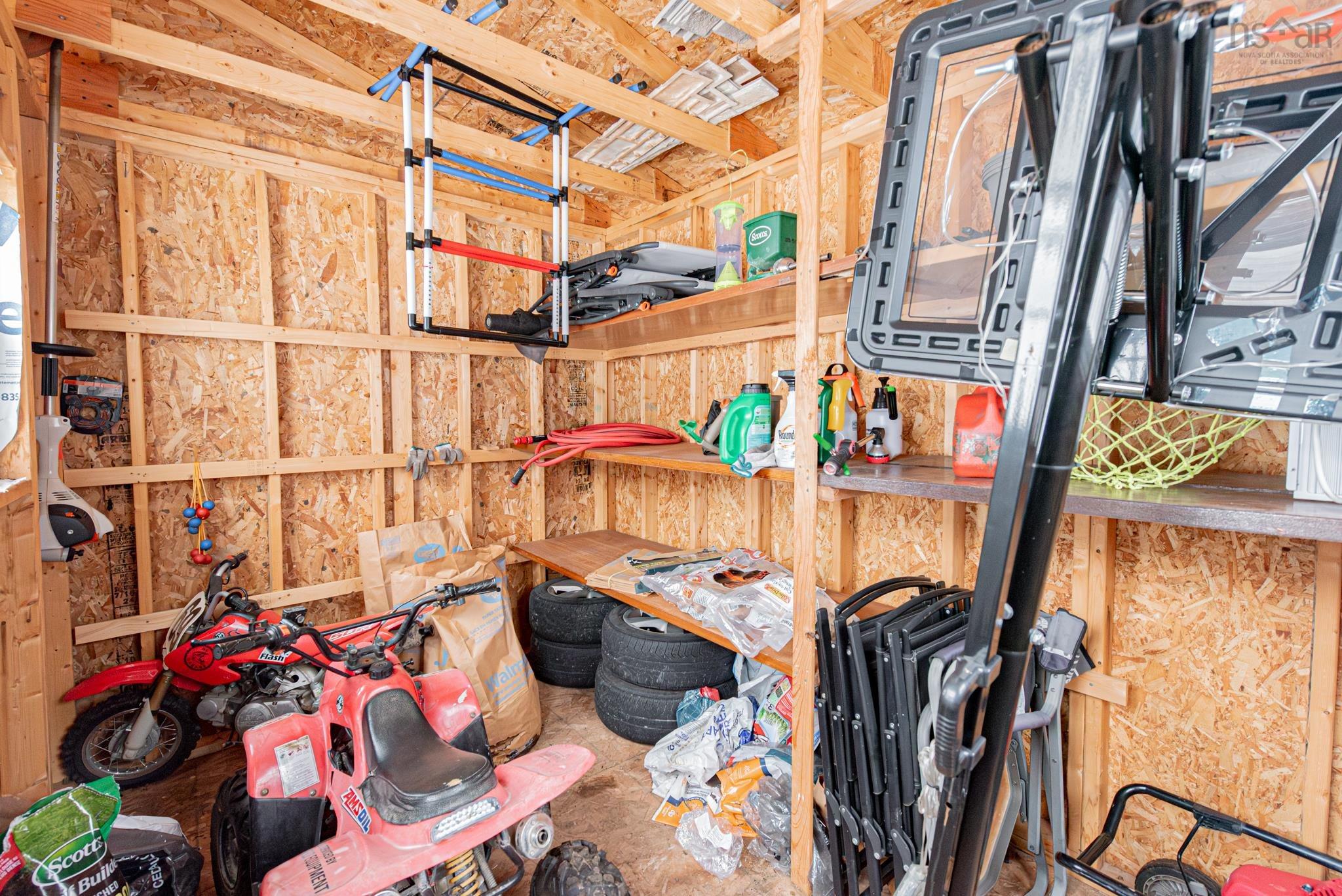 $364,900.00: 9 Terrace Avenue, Stellarton