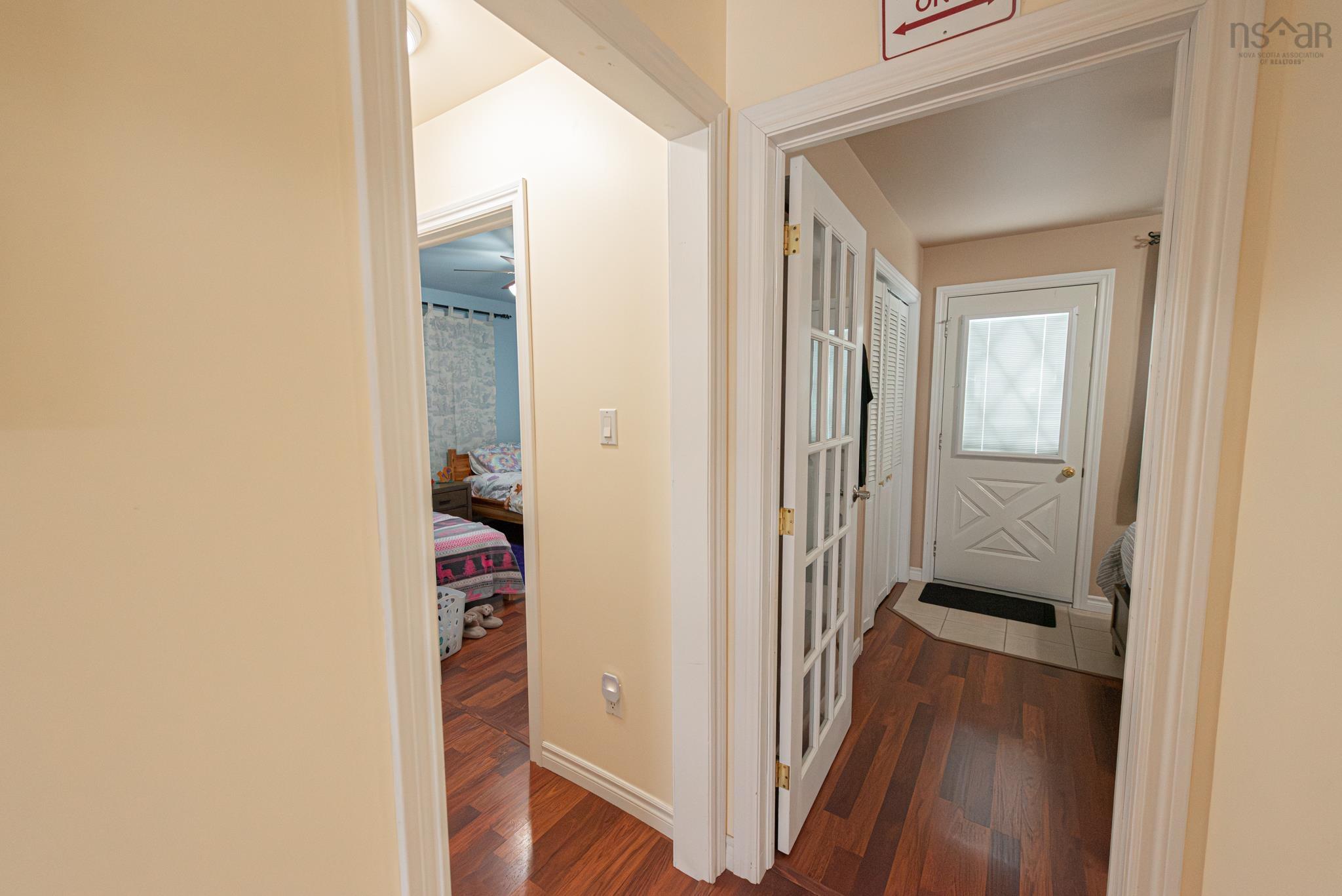 $369,900.00: 9 Terrace Avenue, Stellarton