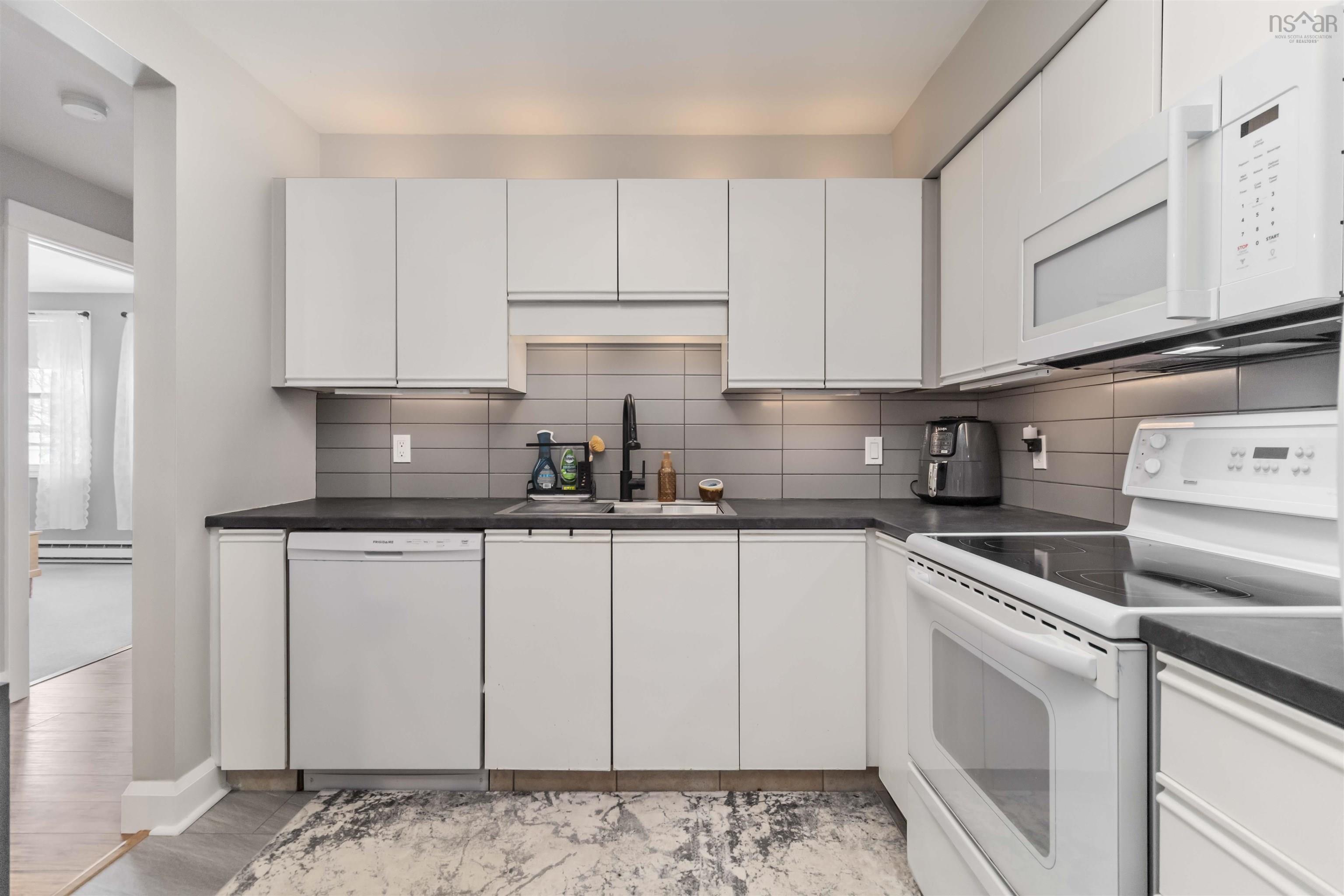 302 83 Kearney Lake Road, Halifax, NS (MLS 202602991)