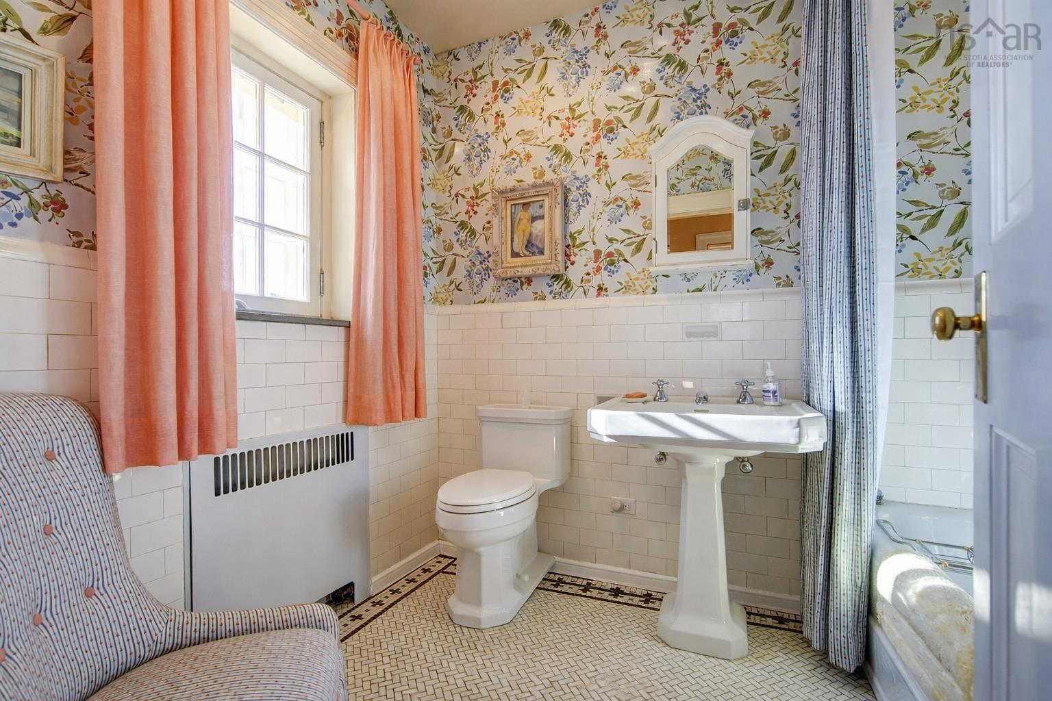 $3,295,000.00: 3746 Highway 1, Allains Creek