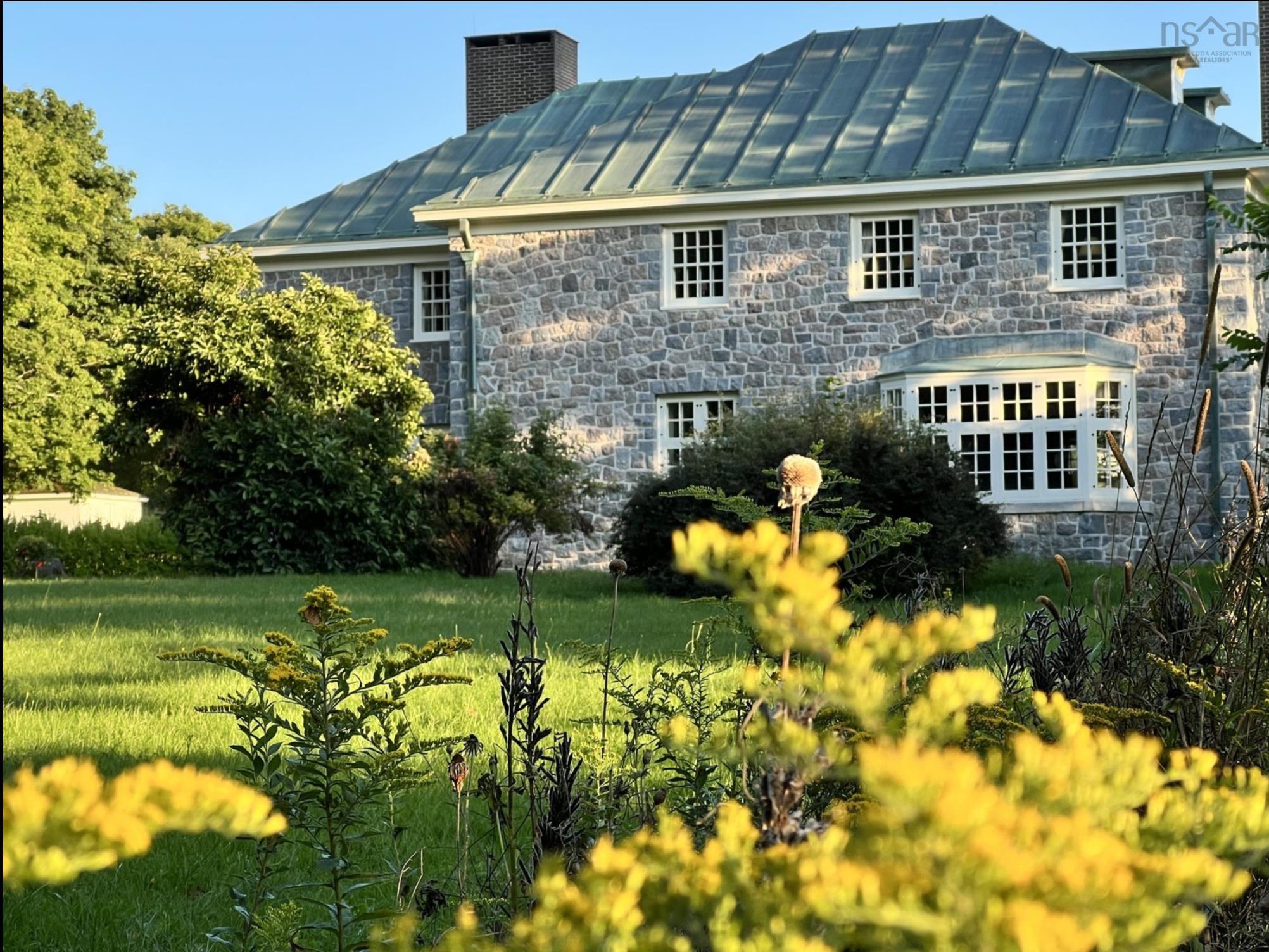 $3,295,000.00: 3746 Highway 1, Allains Creek