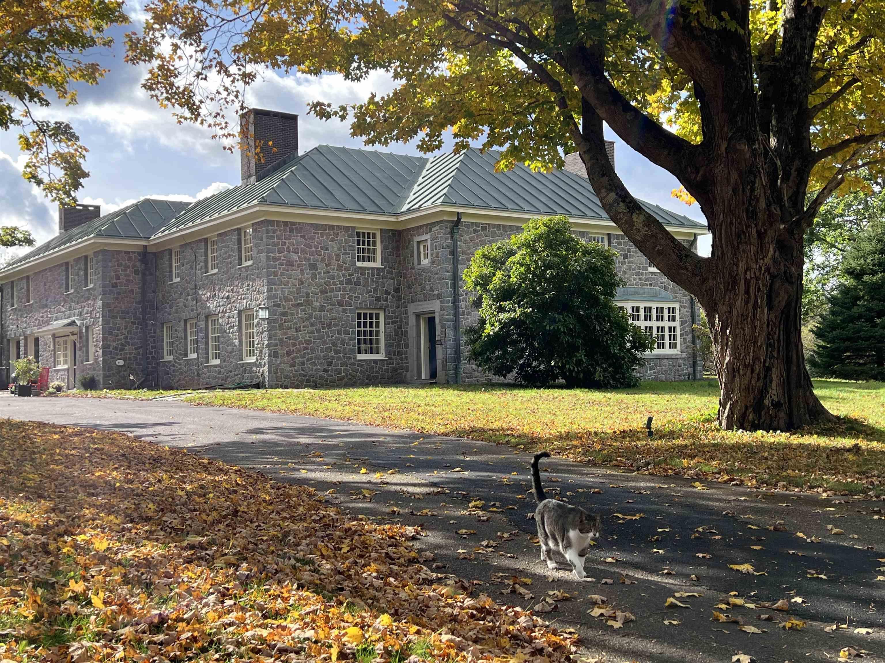 $3,295,000.00: 3746 Highway 1, Allains Creek