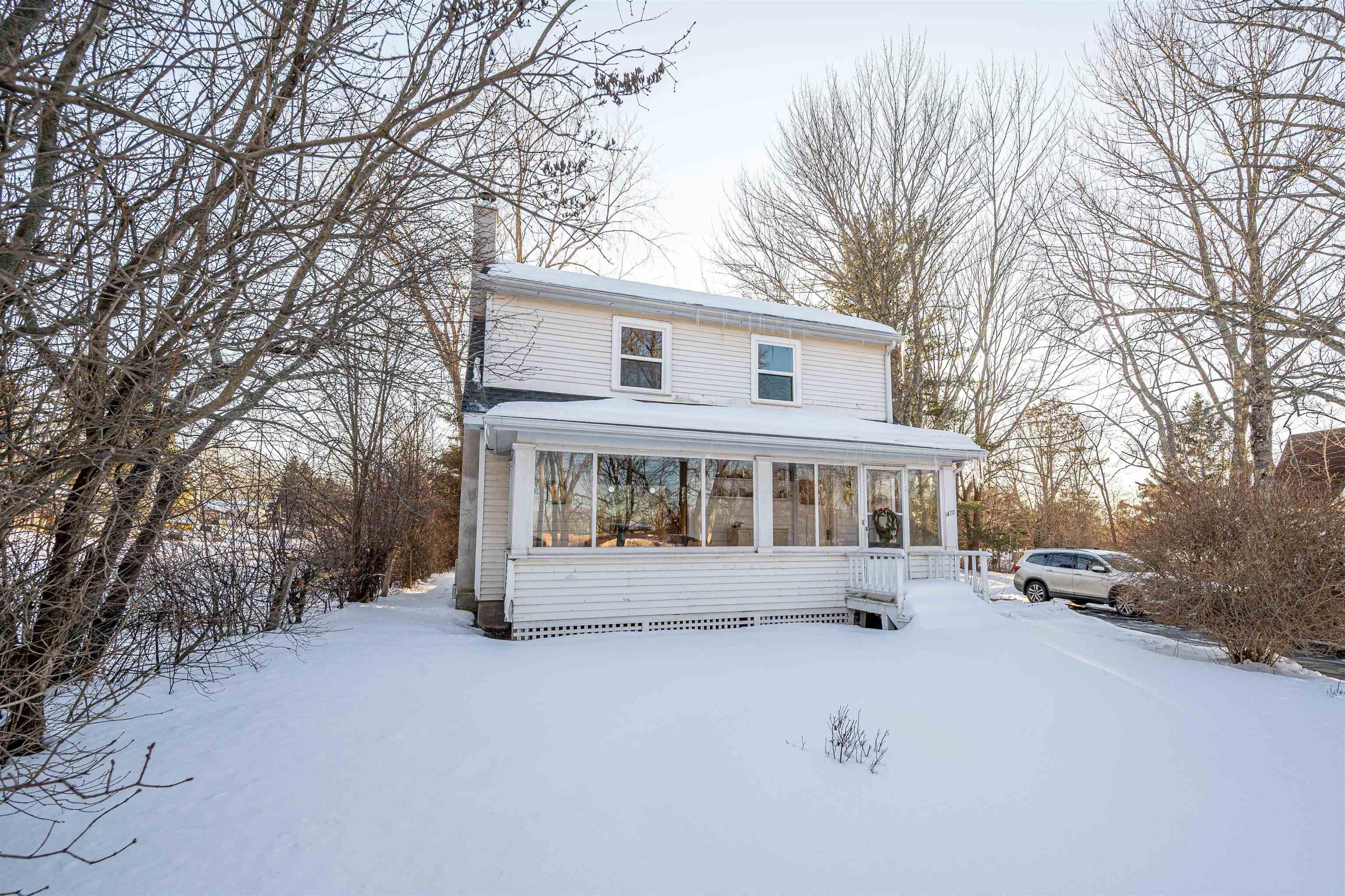 $365,000.00: 1470 King Street, Windsor