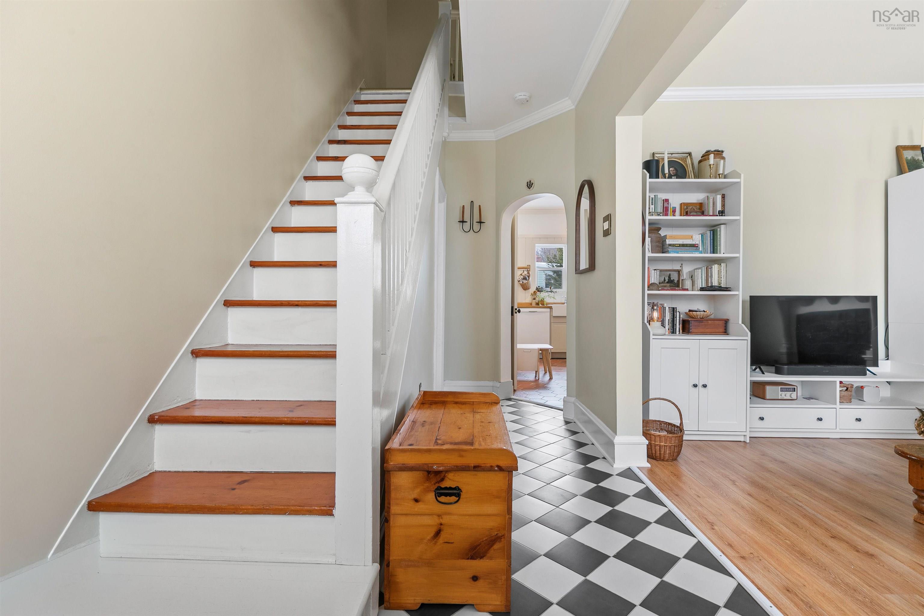 24 Thompson Street, Dartmouth, NS (MLS 202603001)