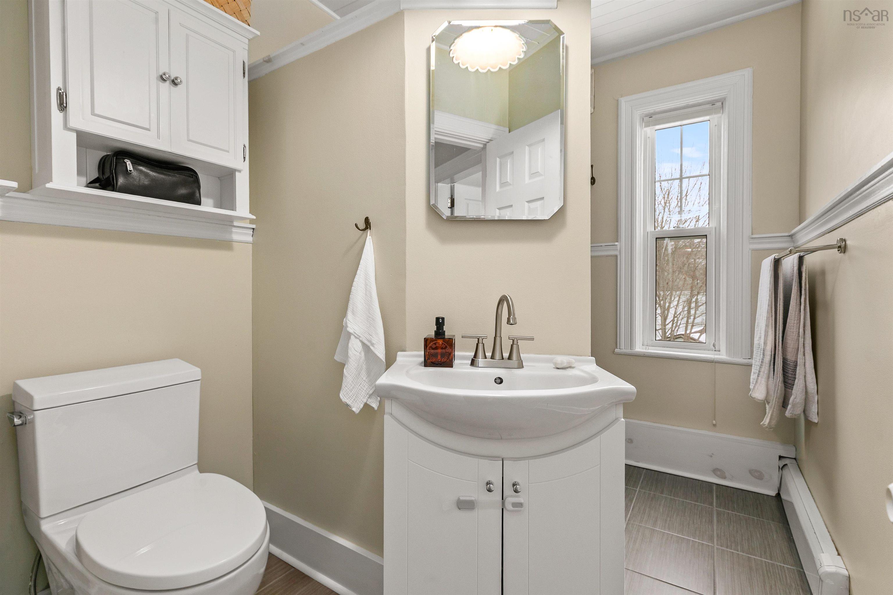 24 Thompson Street, Dartmouth, NS (MLS 202603001)