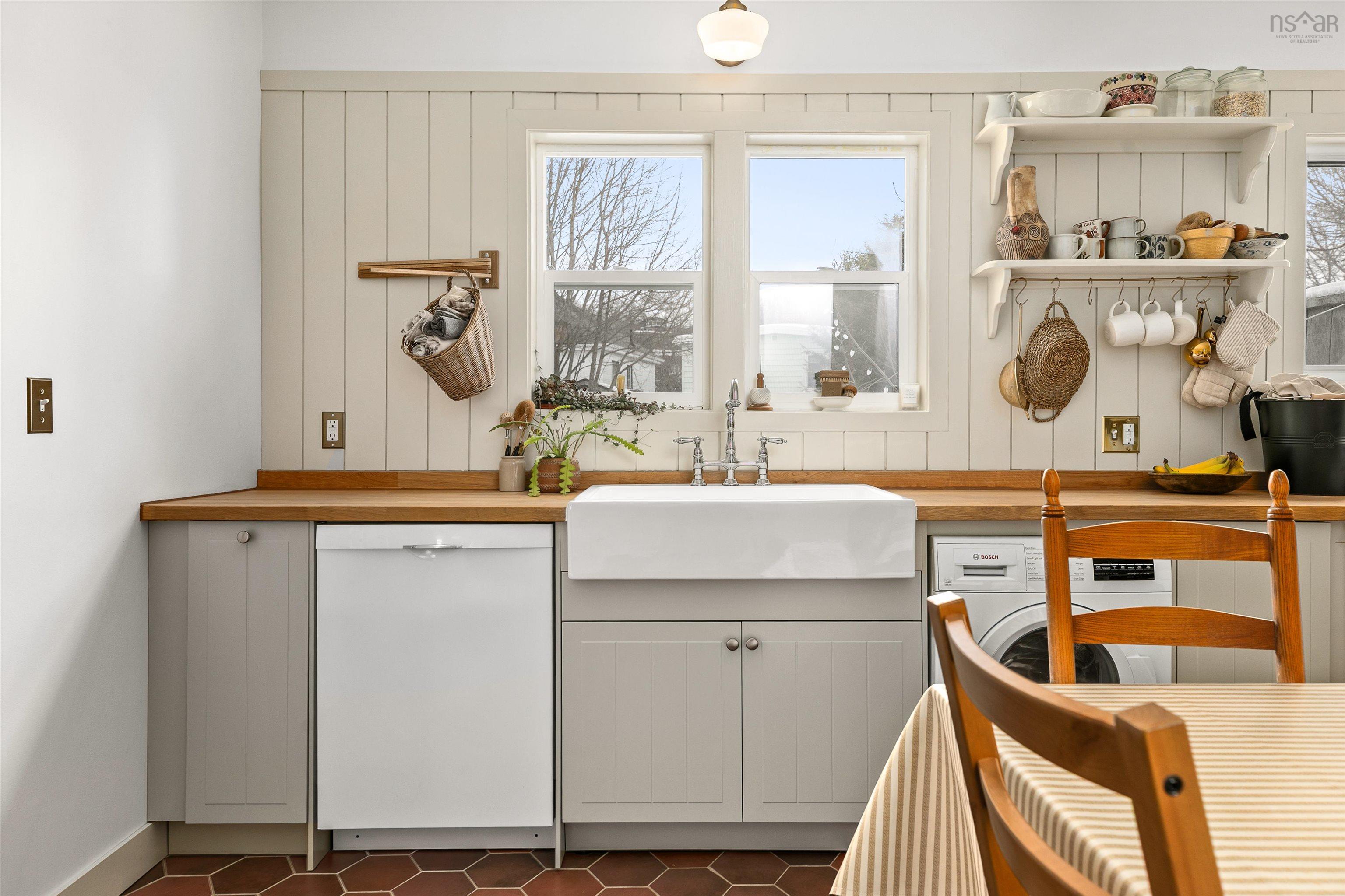 24 Thompson Street, Dartmouth, NS (MLS 202603001)