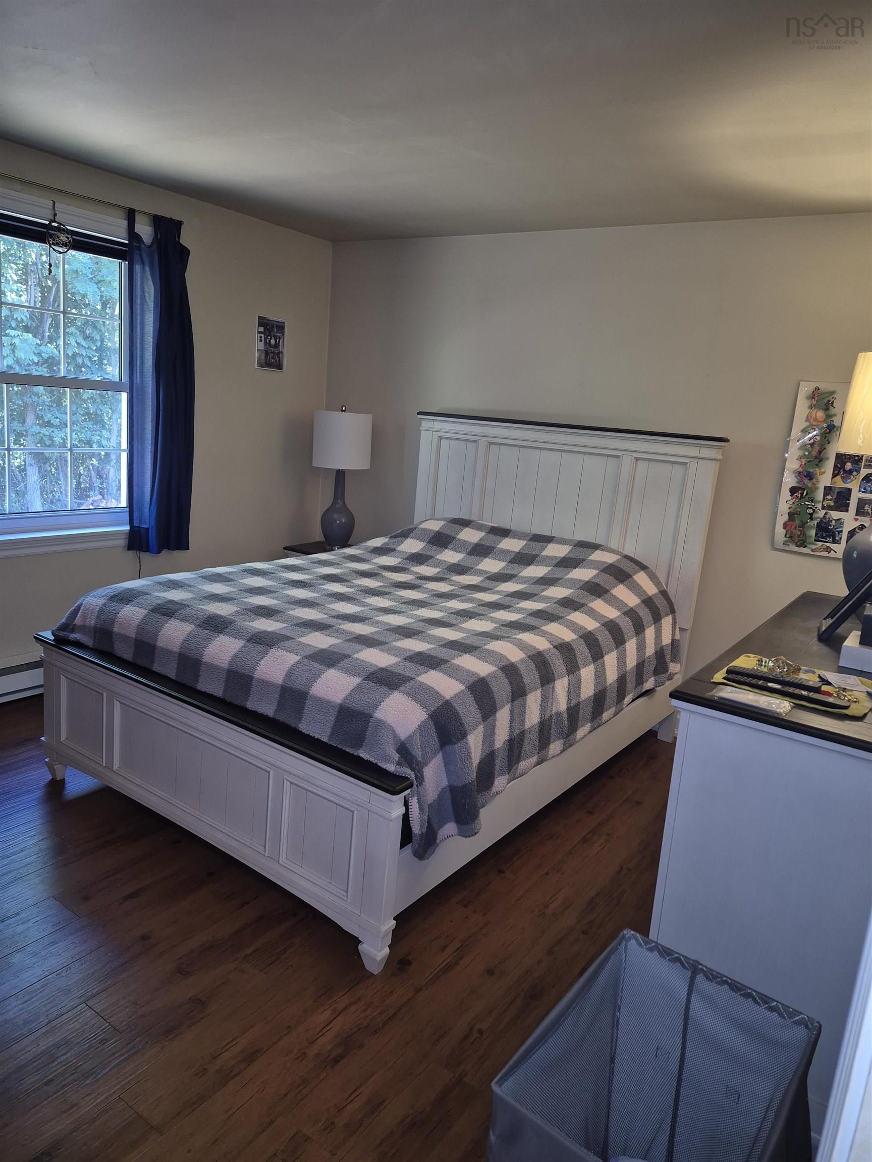 $412,000.00: 1815 Northwest Road, Blockhouse