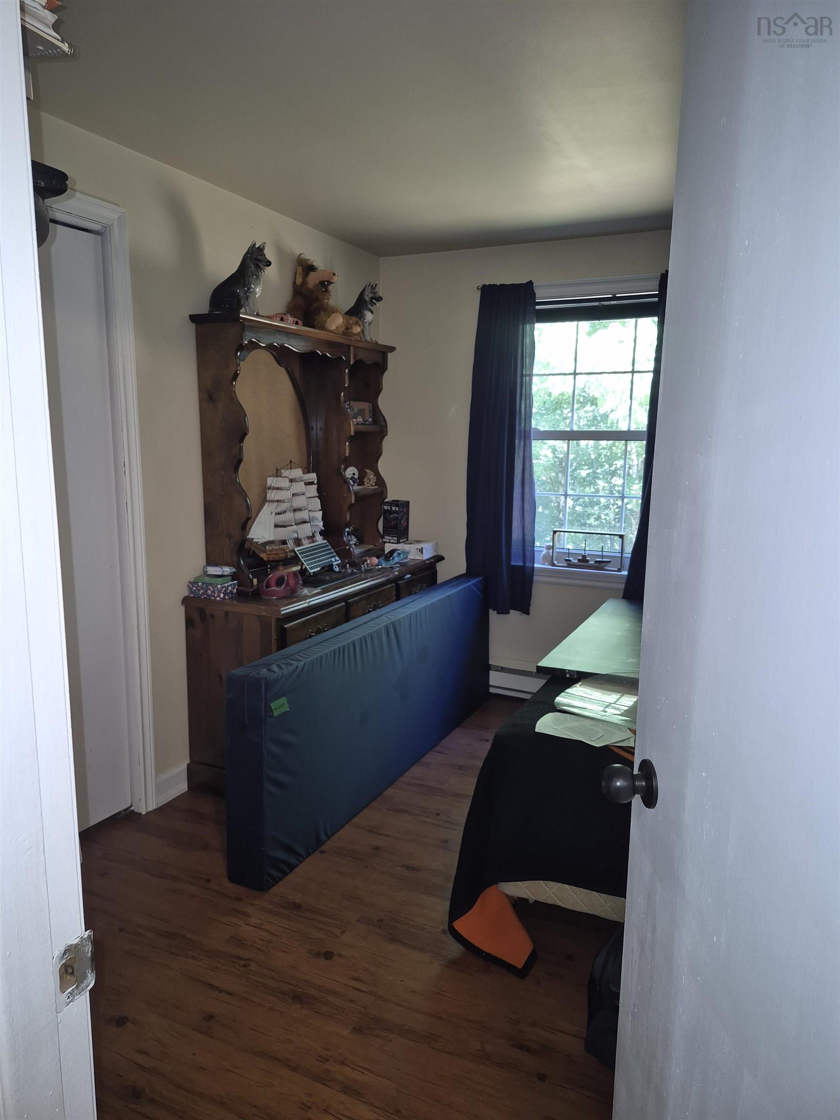 $412,000.00: 1815 Northwest Road, Blockhouse