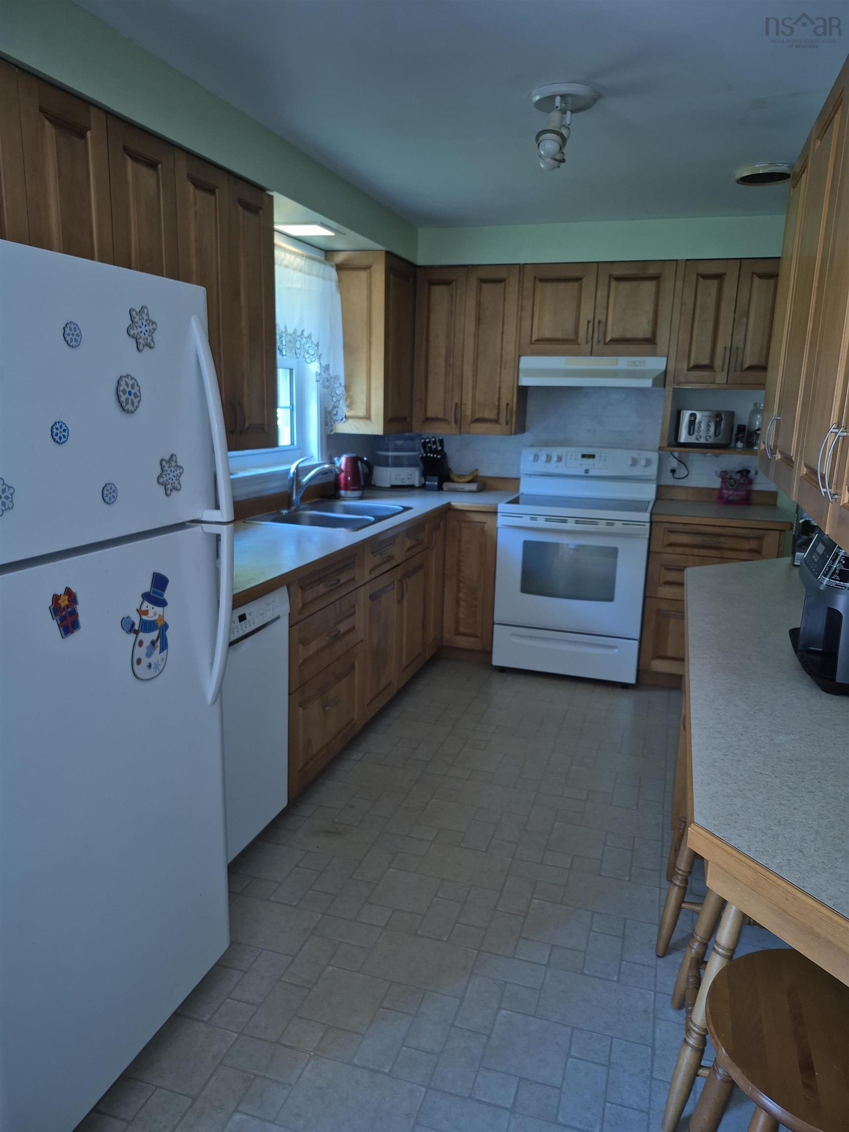 $412,000.00: 1815 Northwest Road, Blockhouse