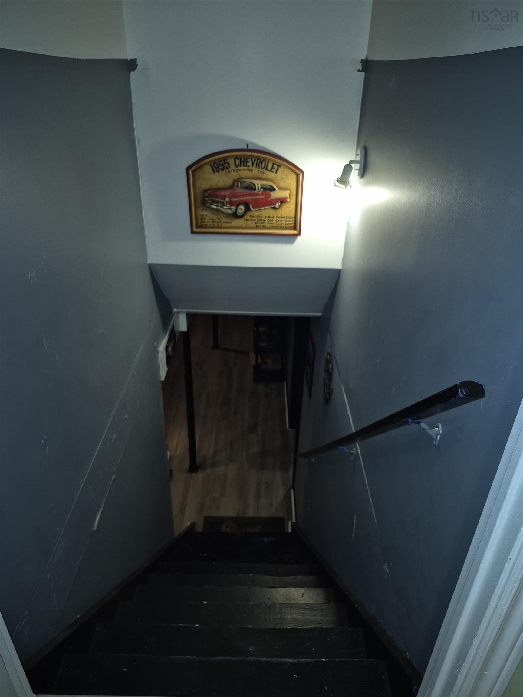 $412,000.00: 1815 Northwest Road, Blockhouse