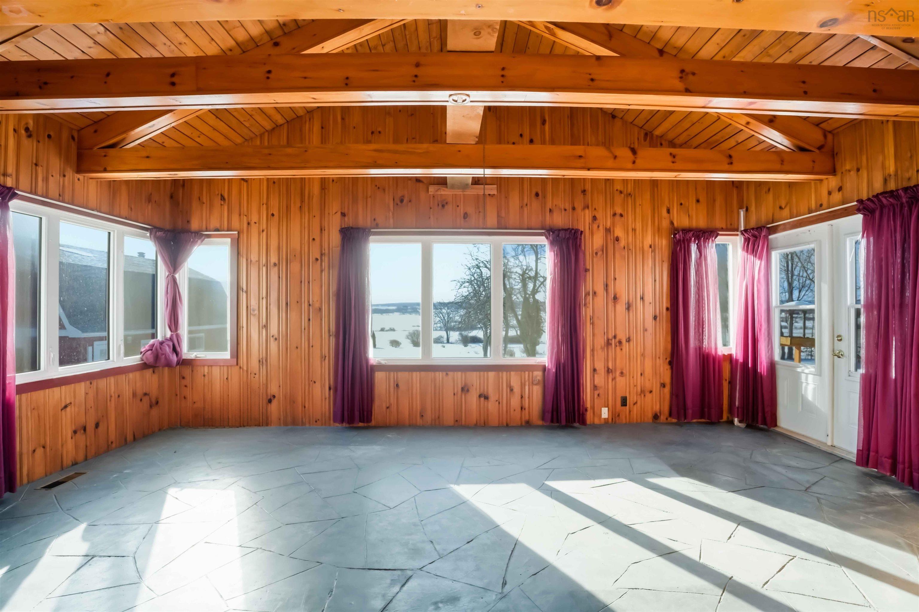 $485,000.00: 1430 Highway 341, Upper Canard