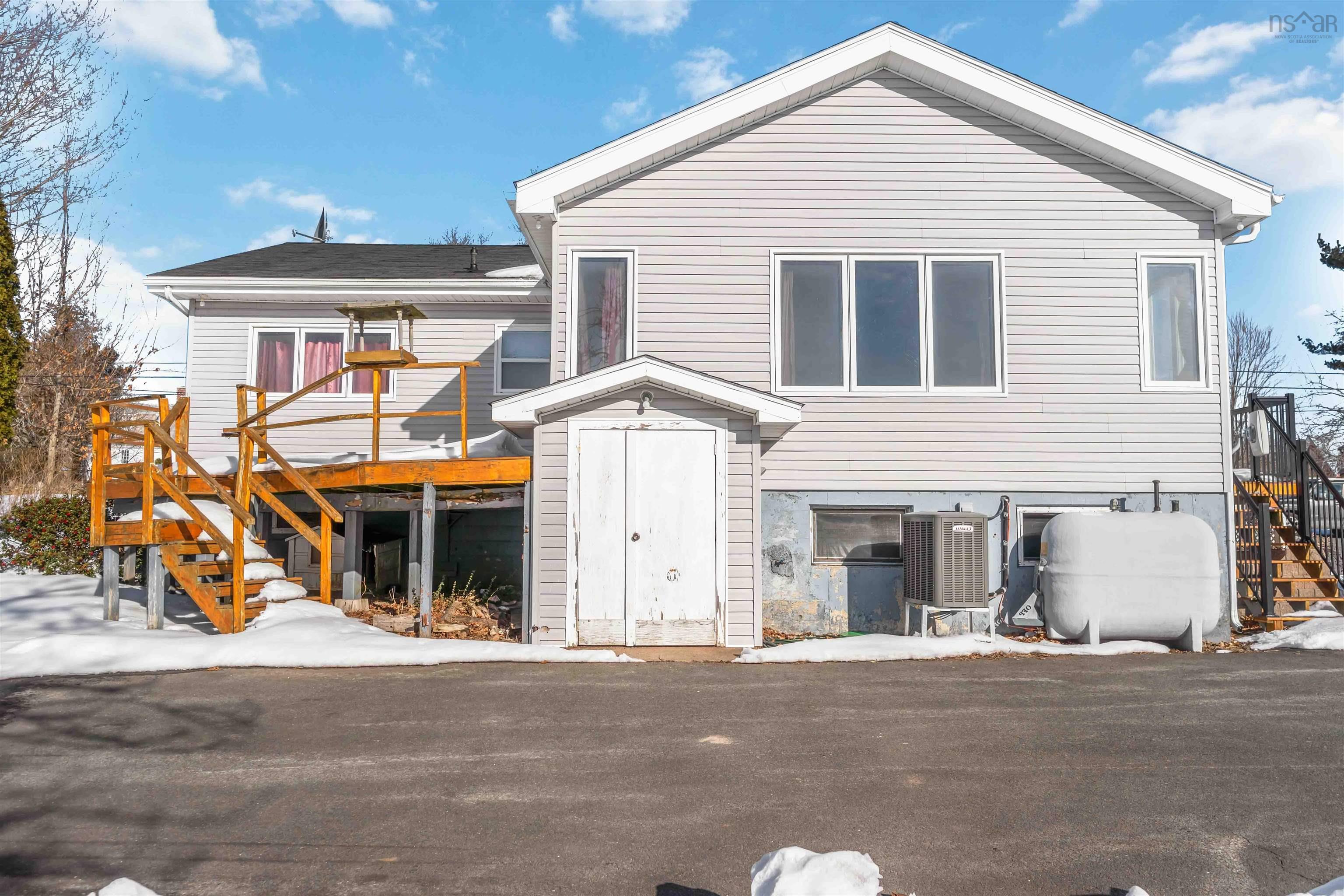 $485,000.00: 1430 Highway 341, Upper Canard