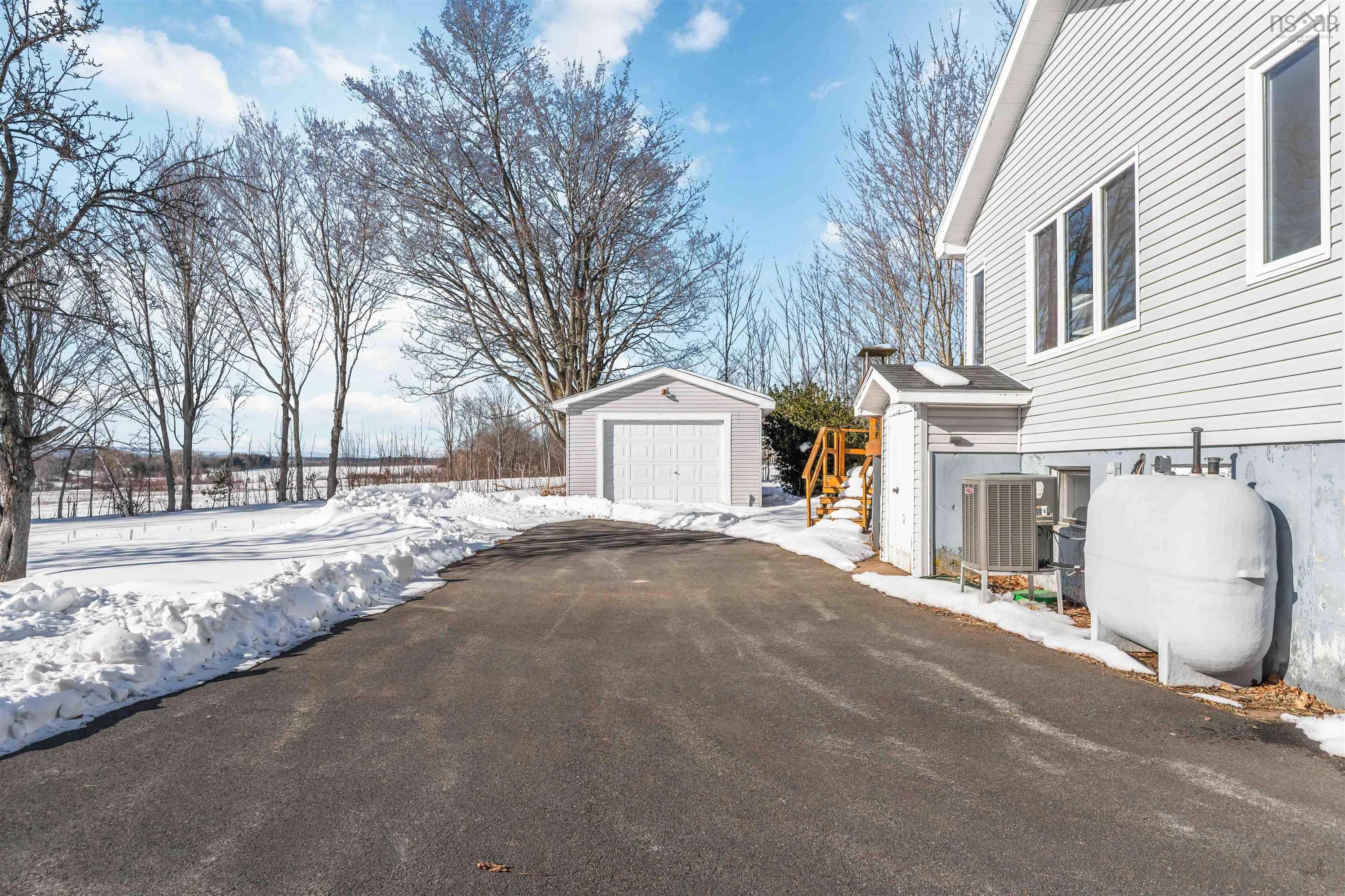 $485,000.00: 1430 Highway 341, Upper Canard