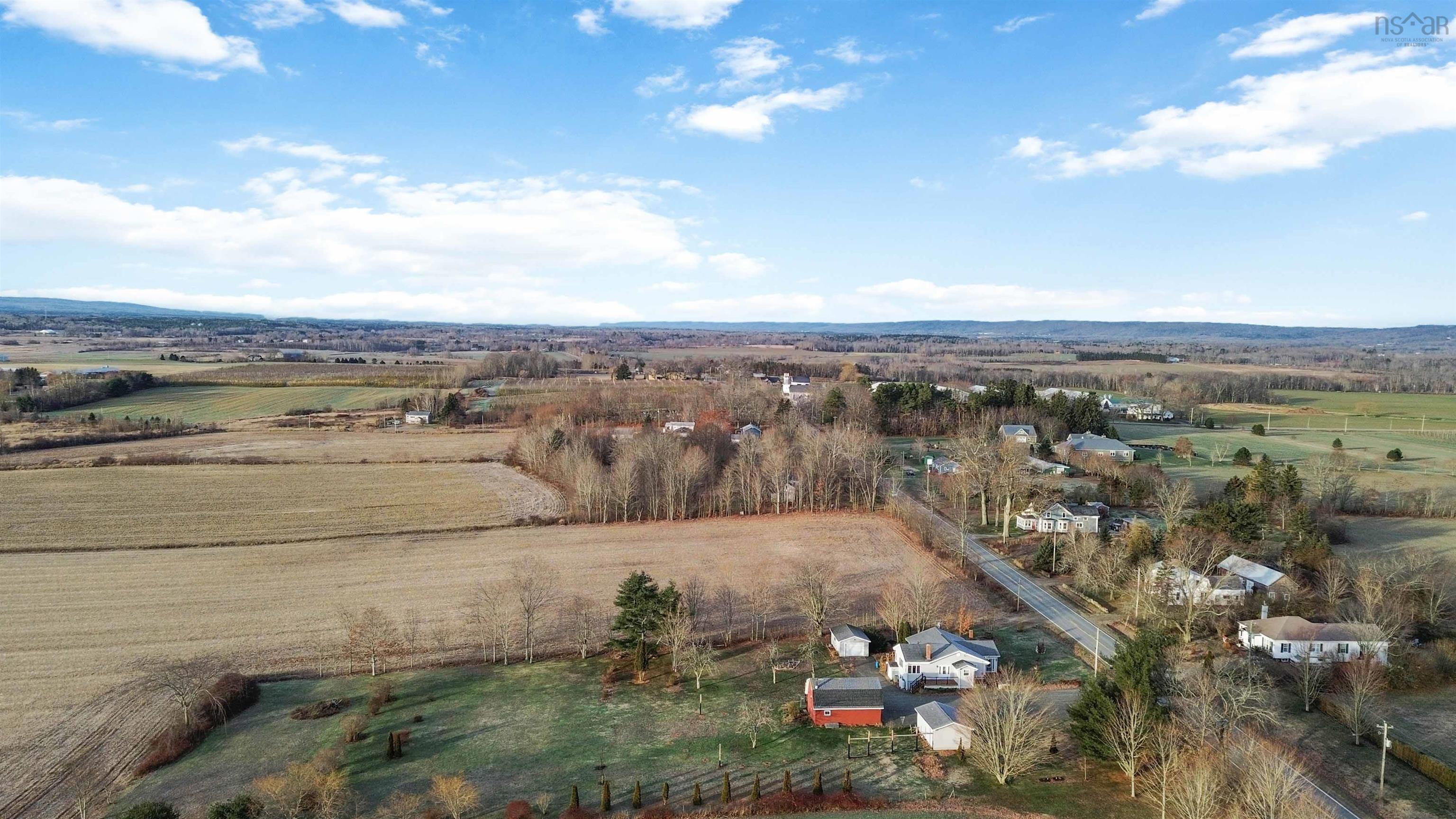 $485,000.00: 1430 Highway 341, Upper Canard