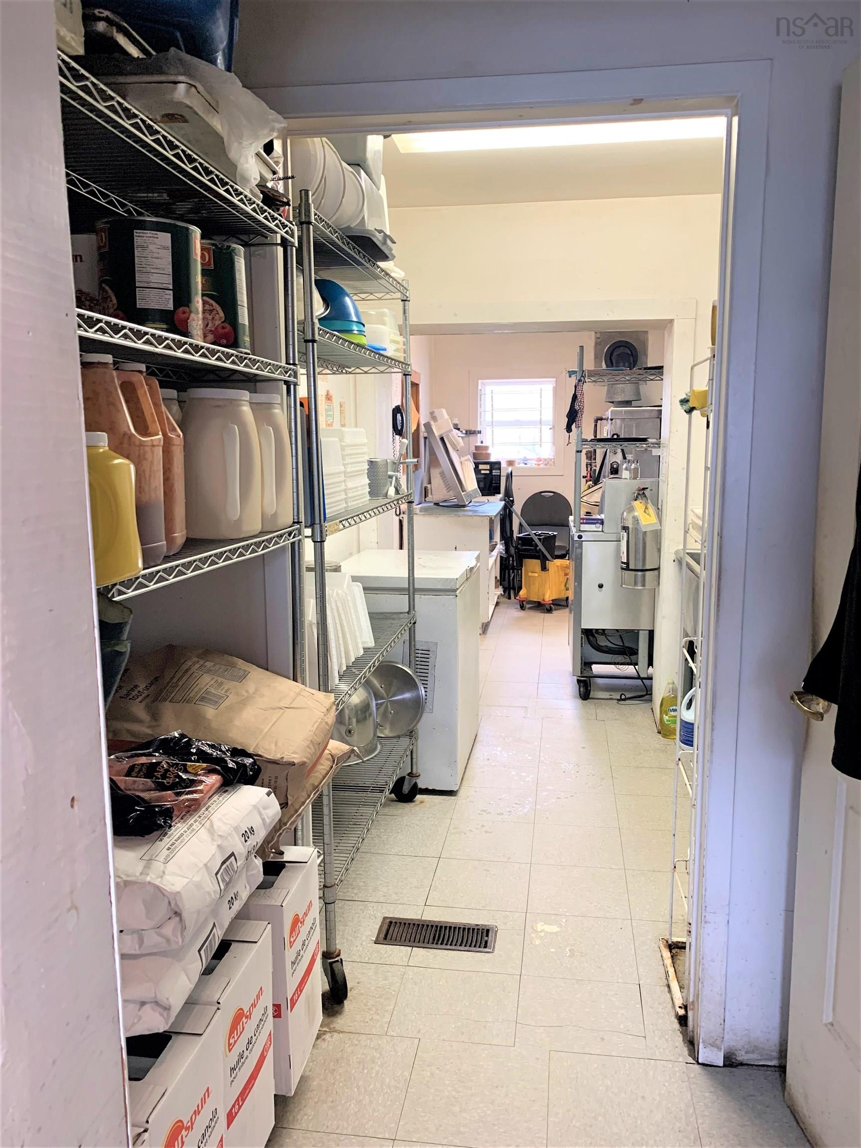 $249,900.00: 6 Junction Road, Springhill